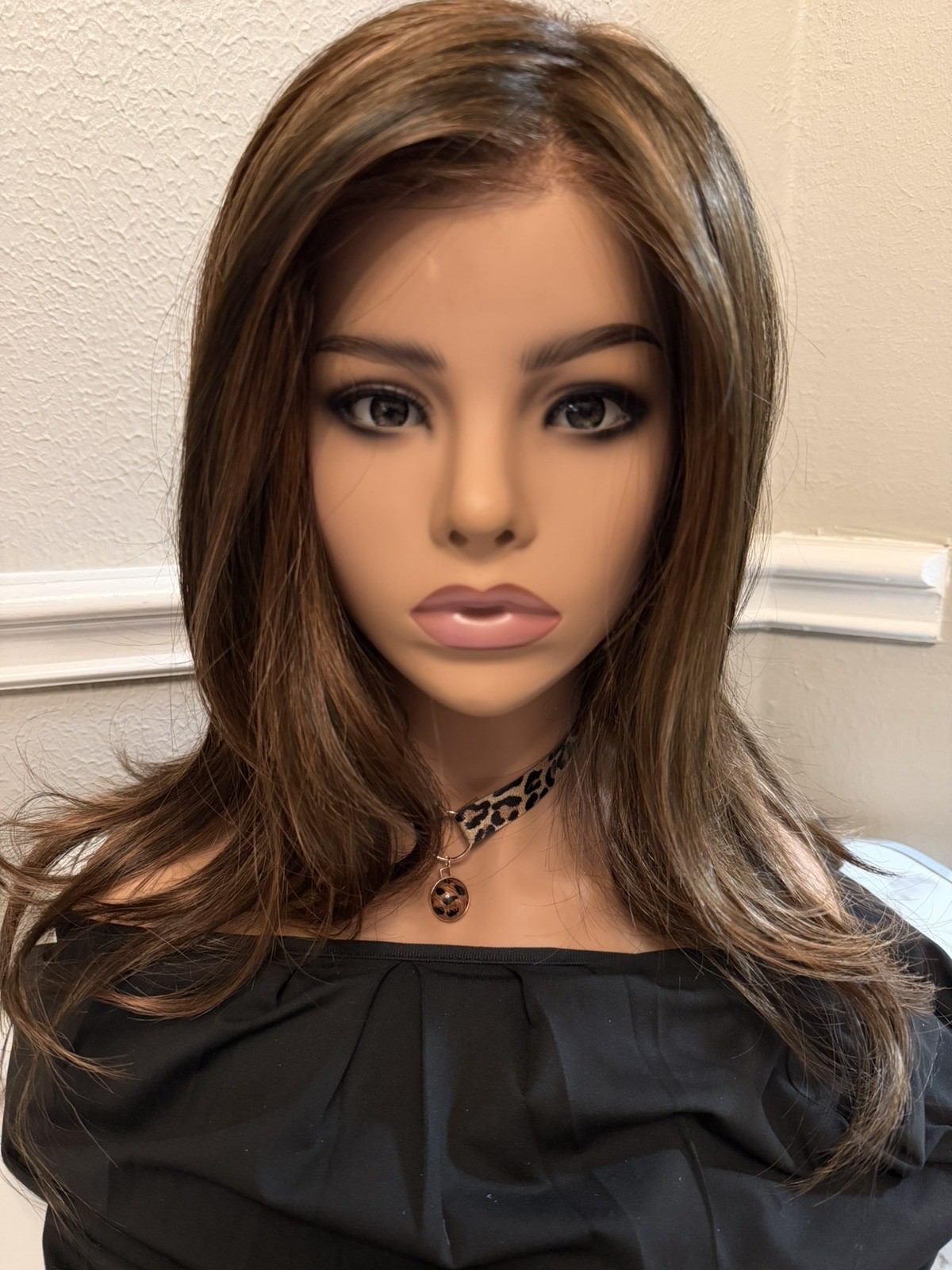 BNWT Tressallure BLAZE Cherrywood HL Wig BNWT Tressallure BLAZE Cherrywood HL Wig