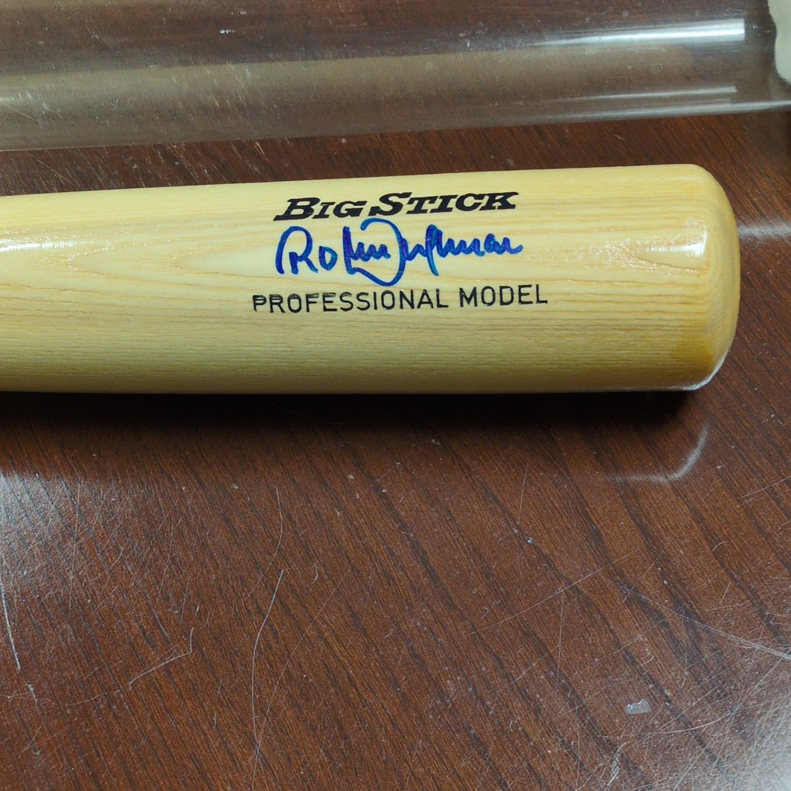 Roberto Alomar Autographed Rawlings Big Stick Bat-Authenicated Roberto Alomar Autographed Rawlings Big Stick Bat-Authenicated