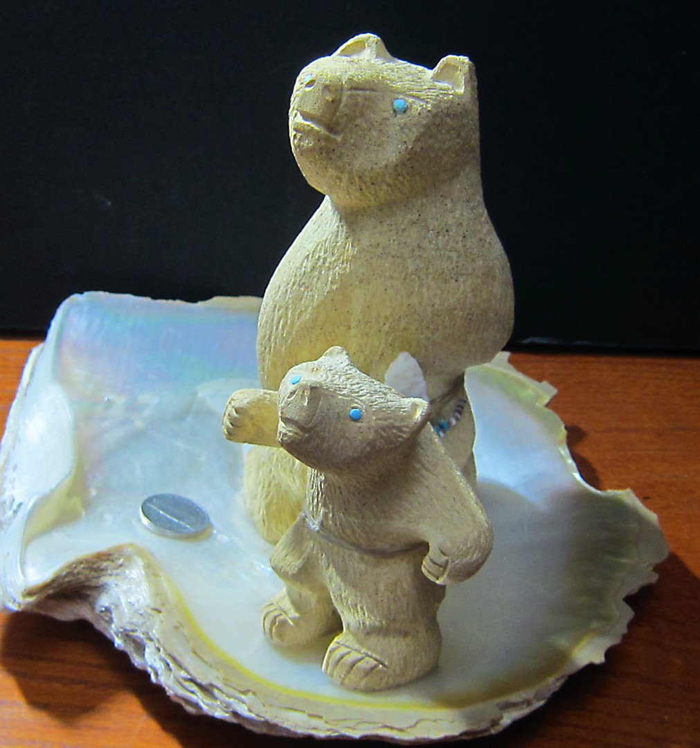 Rare Large Zuni Fetish Carving Mama Bear & Cub by D. Westika Rare Large Zuni Fetish Carving Mama Bear & Cub by D. Westika