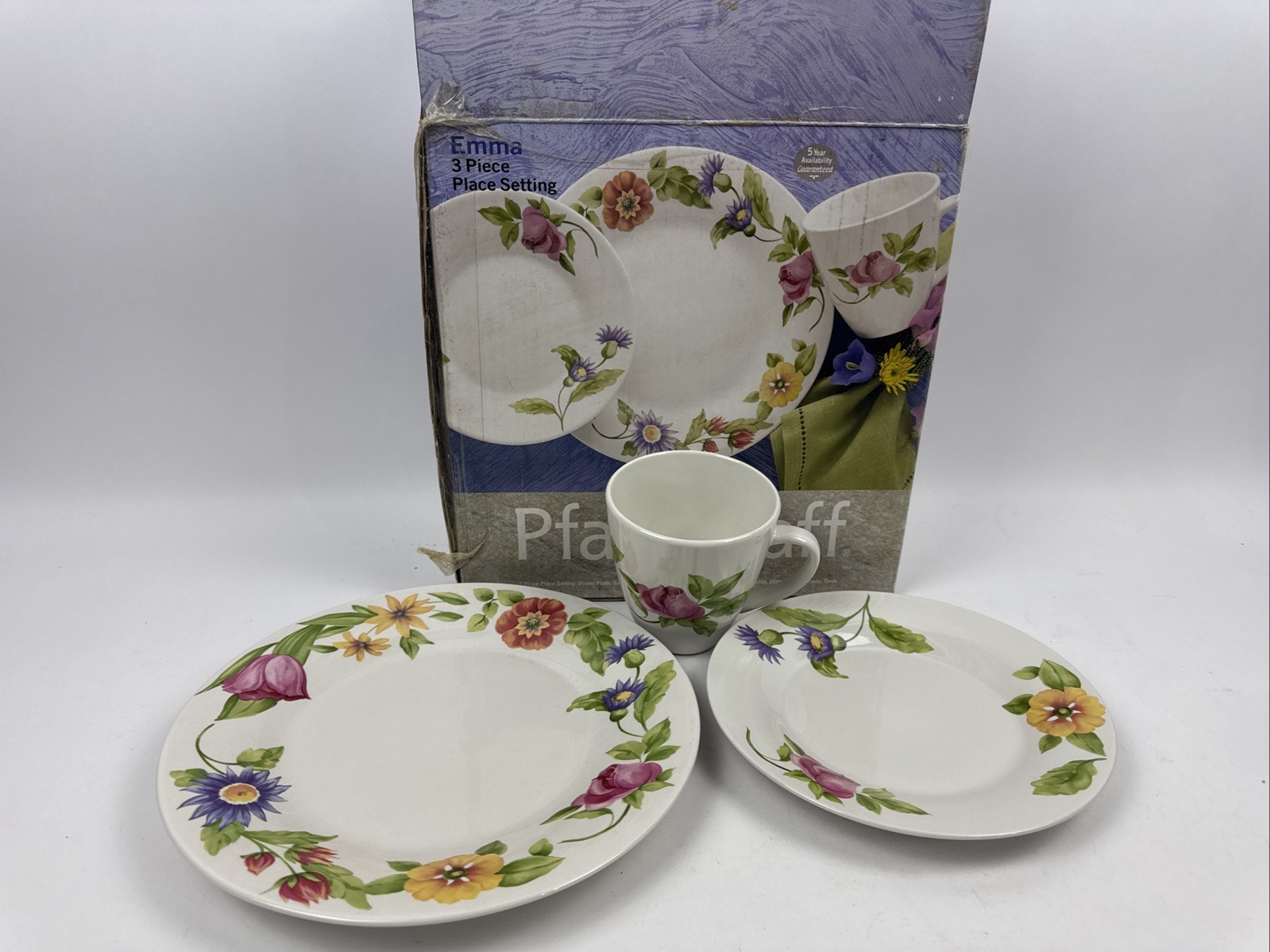 Pfaltzgraff Emma 3 Piece Place Setting Dinner And Salad Plate And Mug Pfaltzgraff Emma 3 Piece Place Setting Dinner And Salad Plate And Mug