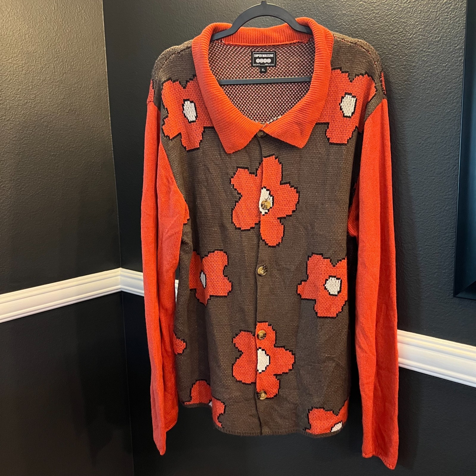 Super Massive Men\'s Brown Knit Fall Floral Long Sleeve Button Up Cardigan XL Super Massive Men\'s Brown Knit Fall Floral Long Sleeve Button Up Cardigan XL