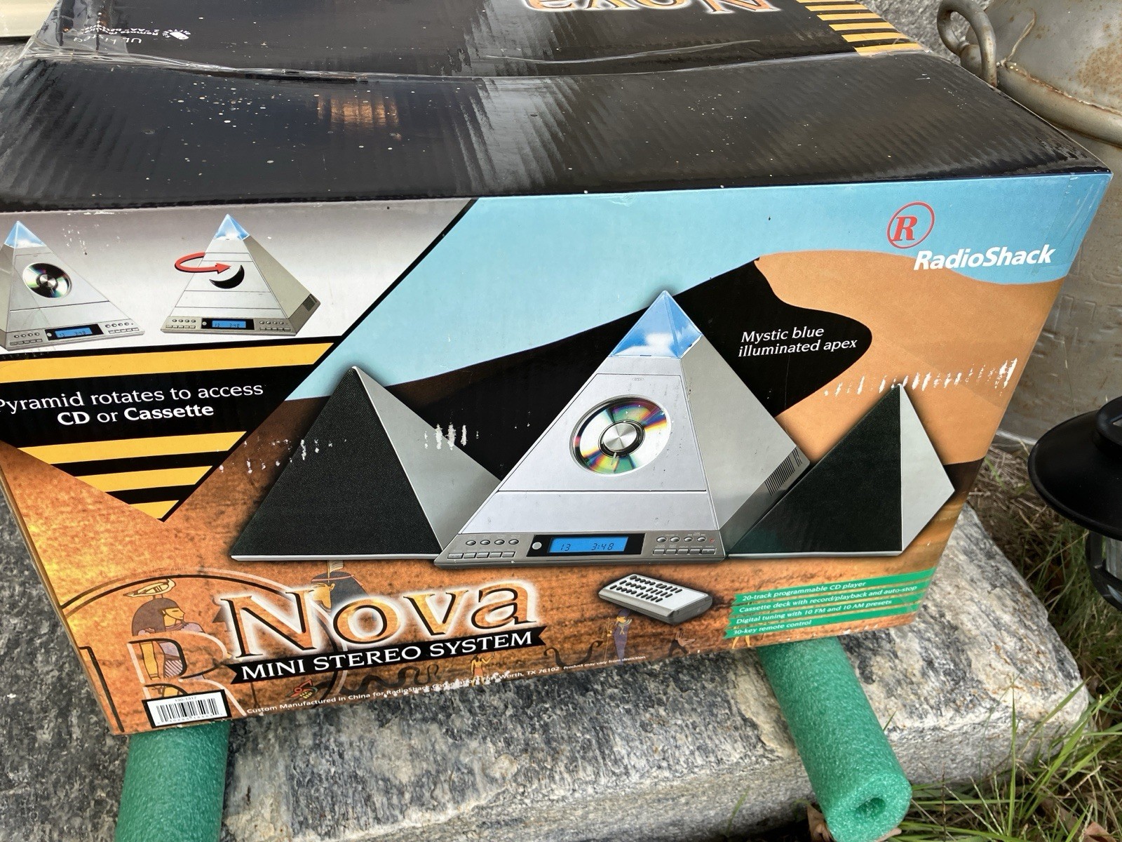 Sealed Rare Vintage Radioshack Nova Pyramid Cd/Stereo/Cassette Mini HiFi,13-1317 Sealed Rare Vintage Radioshack Nova Pyramid Cd/Stereo/Cassette Mini HiFi,13-1317