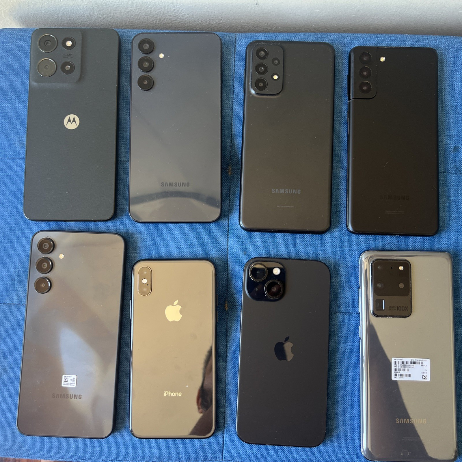Mixed Lot Of 8 Cell Phones Unlocked/For Parts Only (Samsung, Apple , Motorola) Mixed Lot Of 8 Cell Phones Unlocked/For Parts Only (Samsung, Apple , Motorola)