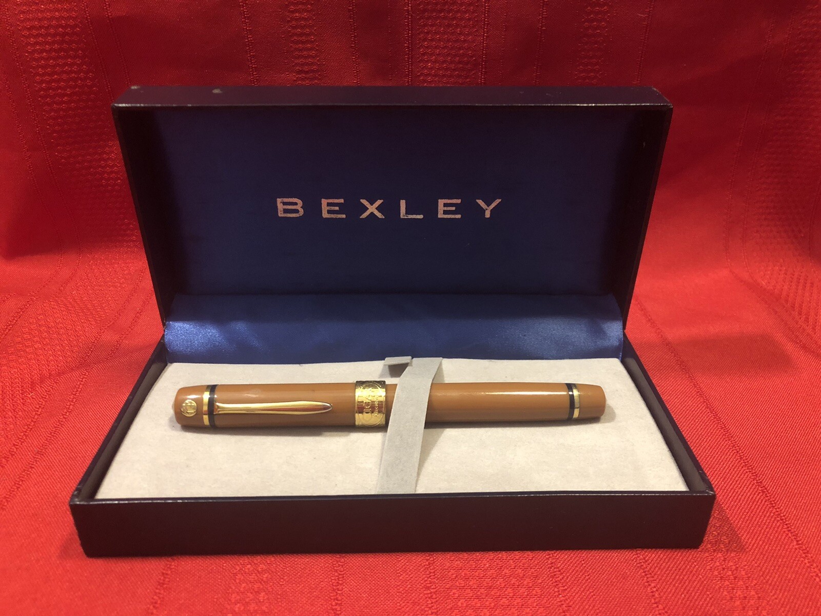 Oversized Bexley Cigar Aficionado Fountain Pen, 14K Gold Nib, 1997