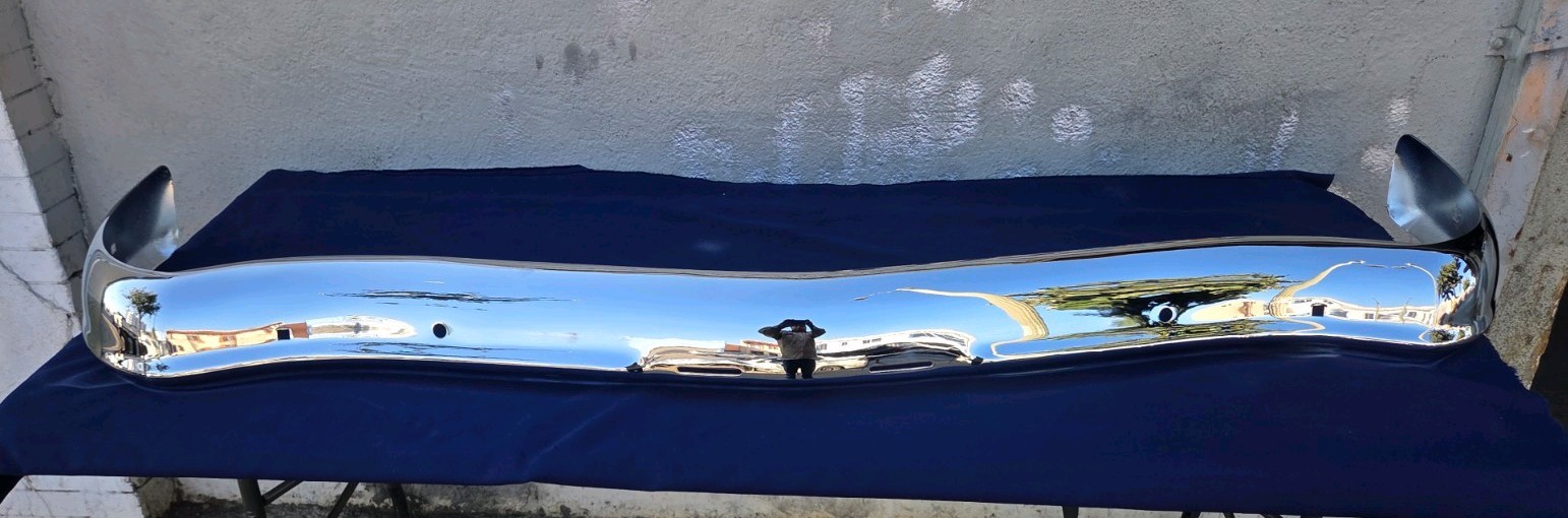 Original 1955, 1956 Ford Fairlane, Crown Victoria Chrome Front Bumper. Original 1955, 1956 Ford Fairlane, Crown Victoria Chrome Front Bumper.
