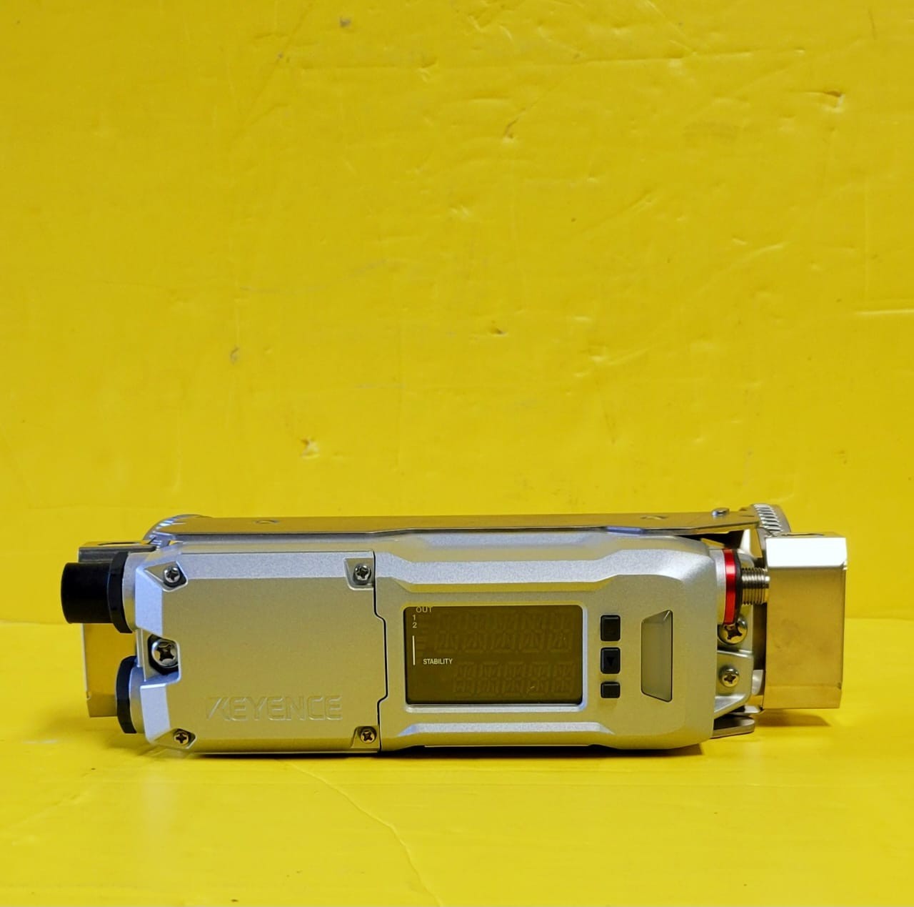 Surplus Keyence FD-R50 Clamp On Flow Sensor 240V AC