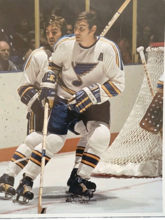 St. Louis Blues Bob & Barclay Plager 8x10 Action Photo. Unsigned. St. Louis Blues Bob & Barclay Plager 8x10 Action Photo. Unsigned.