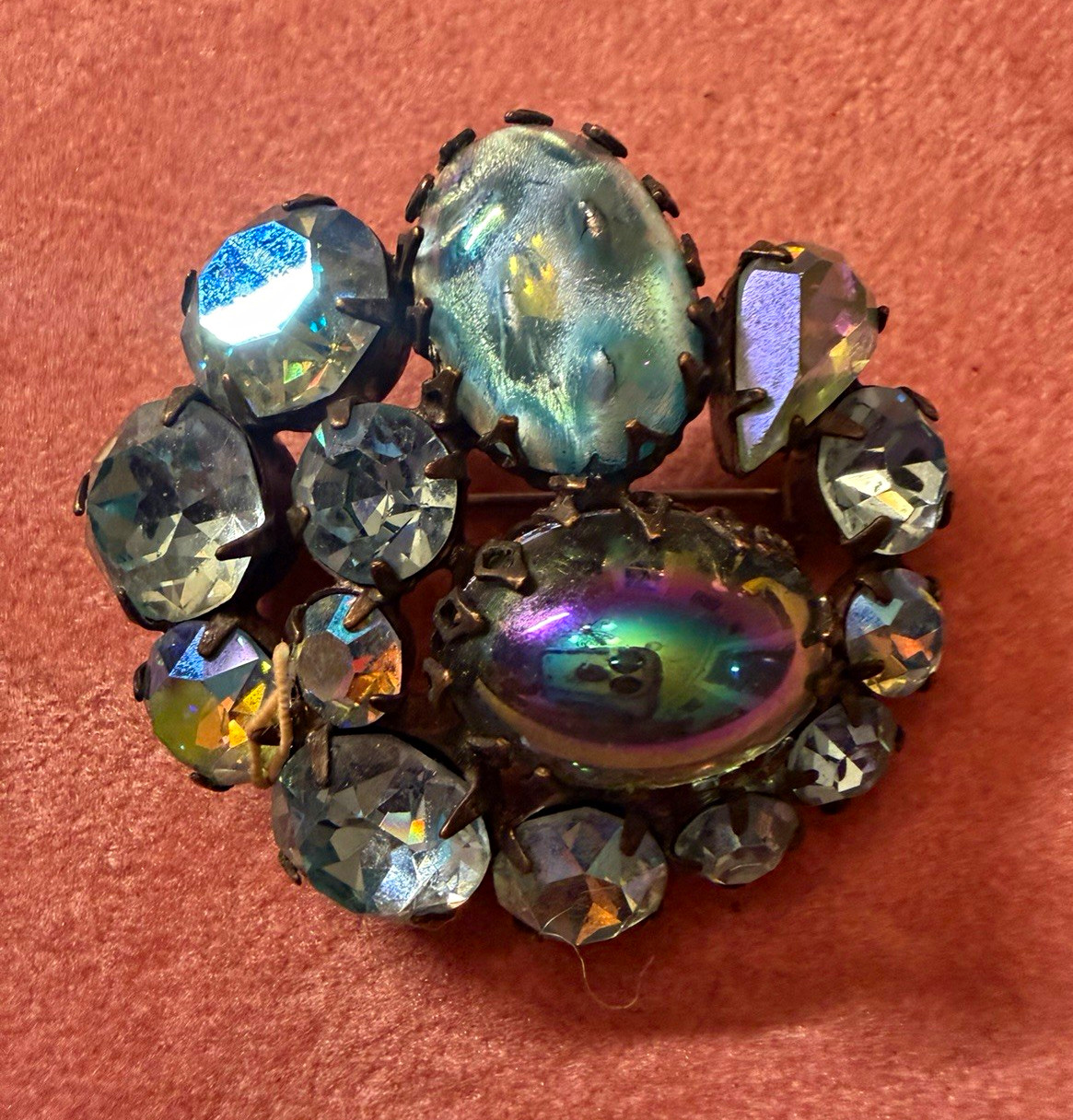 STUNNING SIGNED REGENCY VINTAGE STATEMENT BROOCH – CIRCA 1950s–1960s STUNNING SIGNED REGENCY VINTAGE STATEMENT BROOCH – CIRCA 1950s–1960s