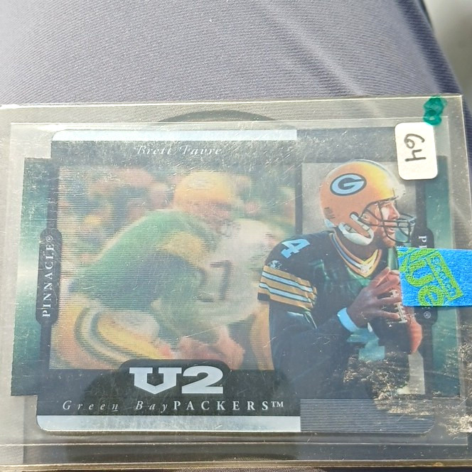 Pinnacle 1997 Zenith V2 Brett Favre Green Bay Packers Football Insert #V-12 Pinnacle 1997 Zenith V2 Brett Favre Green Bay Packers Football Insert #V-12
