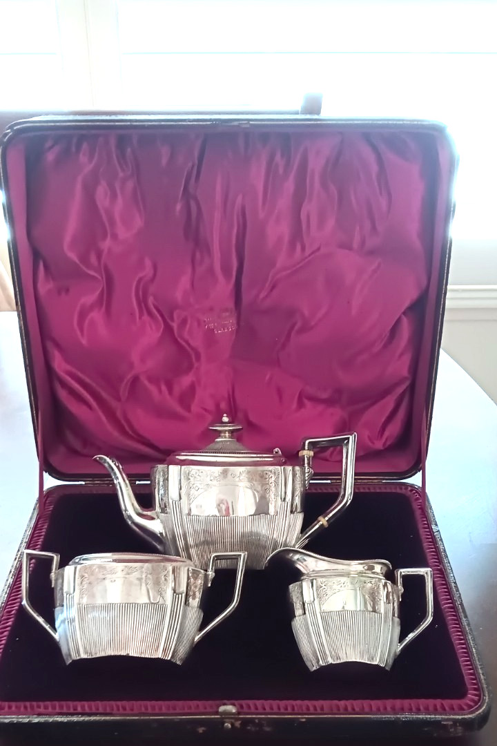 Antique 1892 Sheffield Sterling Tea Set by George Wishart for Daniel Todd & Son Antique 1892 Sheffield Sterling Tea Set by George Wishart for Daniel Todd & Son
