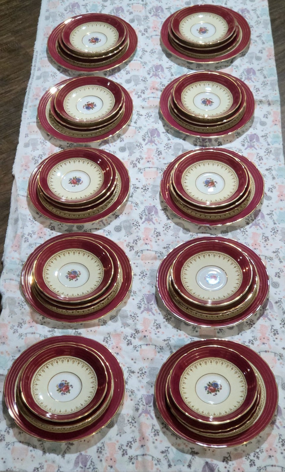 Vintage 1950's Aynsley England Bone China 40 PCS Dinning Set Vintage 1950's Aynsley England Bone China 40 PCS Dinning Set