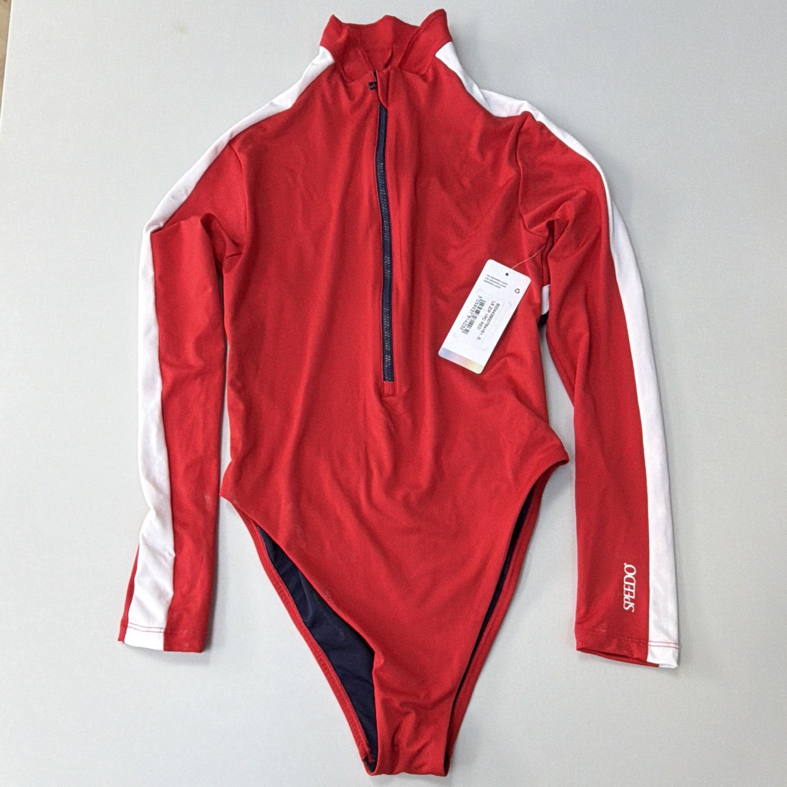 Speedo Women\'s S Colourblock Long Sleeve Half Zip One Piece Swimsuit Red Speedo Women\'s S Colourblock Long Sleeve Half Zip One Piece Swimsuit Red