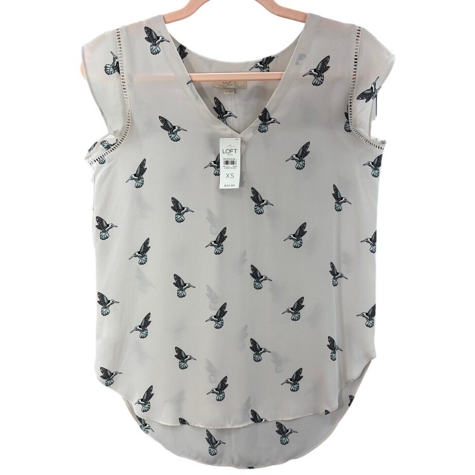 NWT Loft Outlet Hummingbird Print Blouse Womens XS Ivory V-Neck Lace Sleeveless
