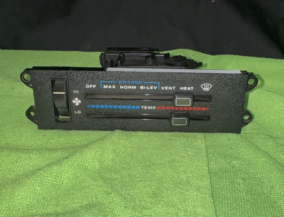 1987-1996 Jeep Cherokee XJ OEM A/C Heater Temperature Climate Control