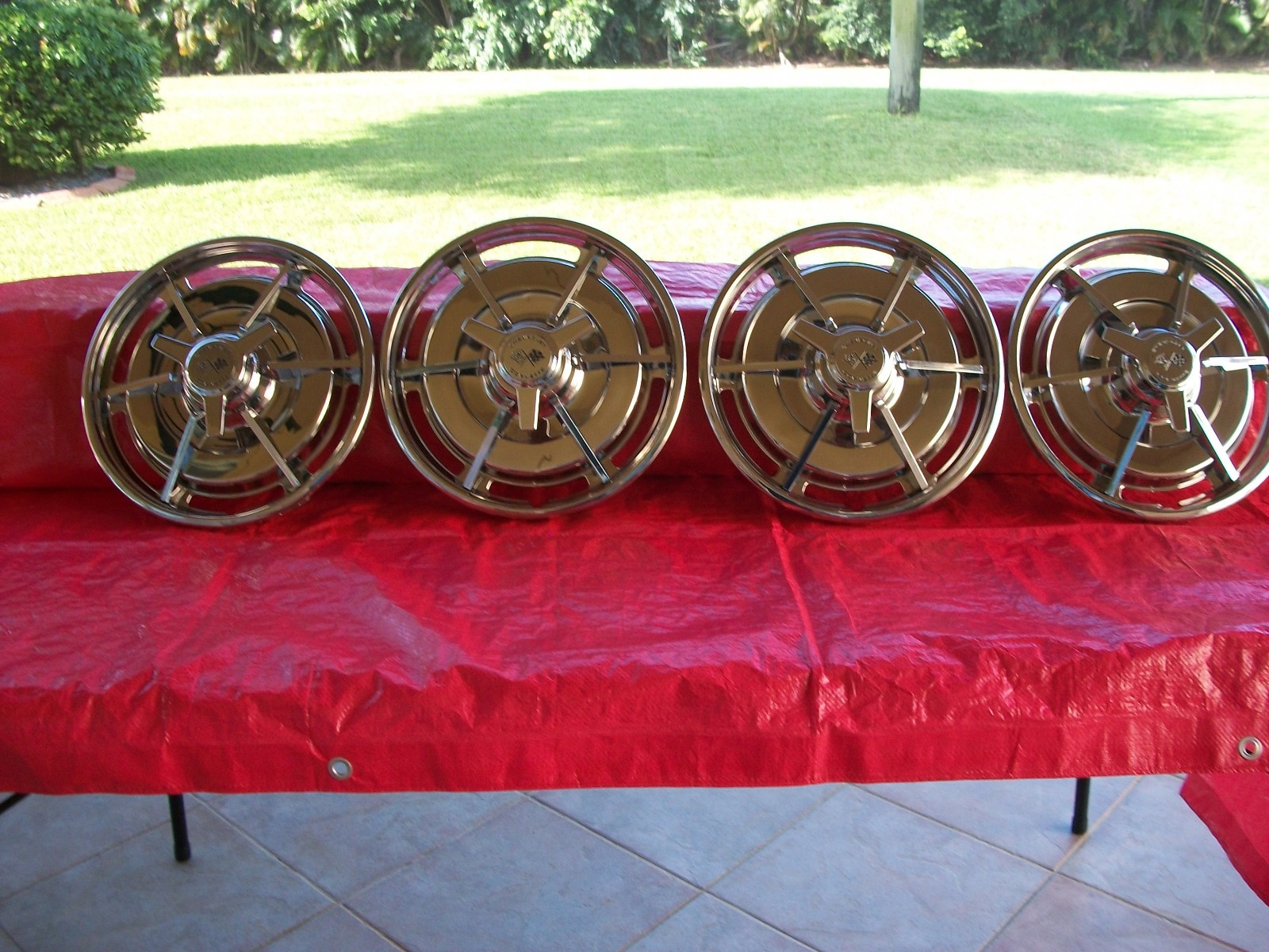 1963 CORVETTE HUBCAPS Wheel Covers ORIGINAL SET OF 4 w/ Spinners Chevrolet GM 63 1963 CORVETTE HUBCAPS Wheel Covers ORIGINAL SET OF 4 w/ Spinners Chevrolet GM 63