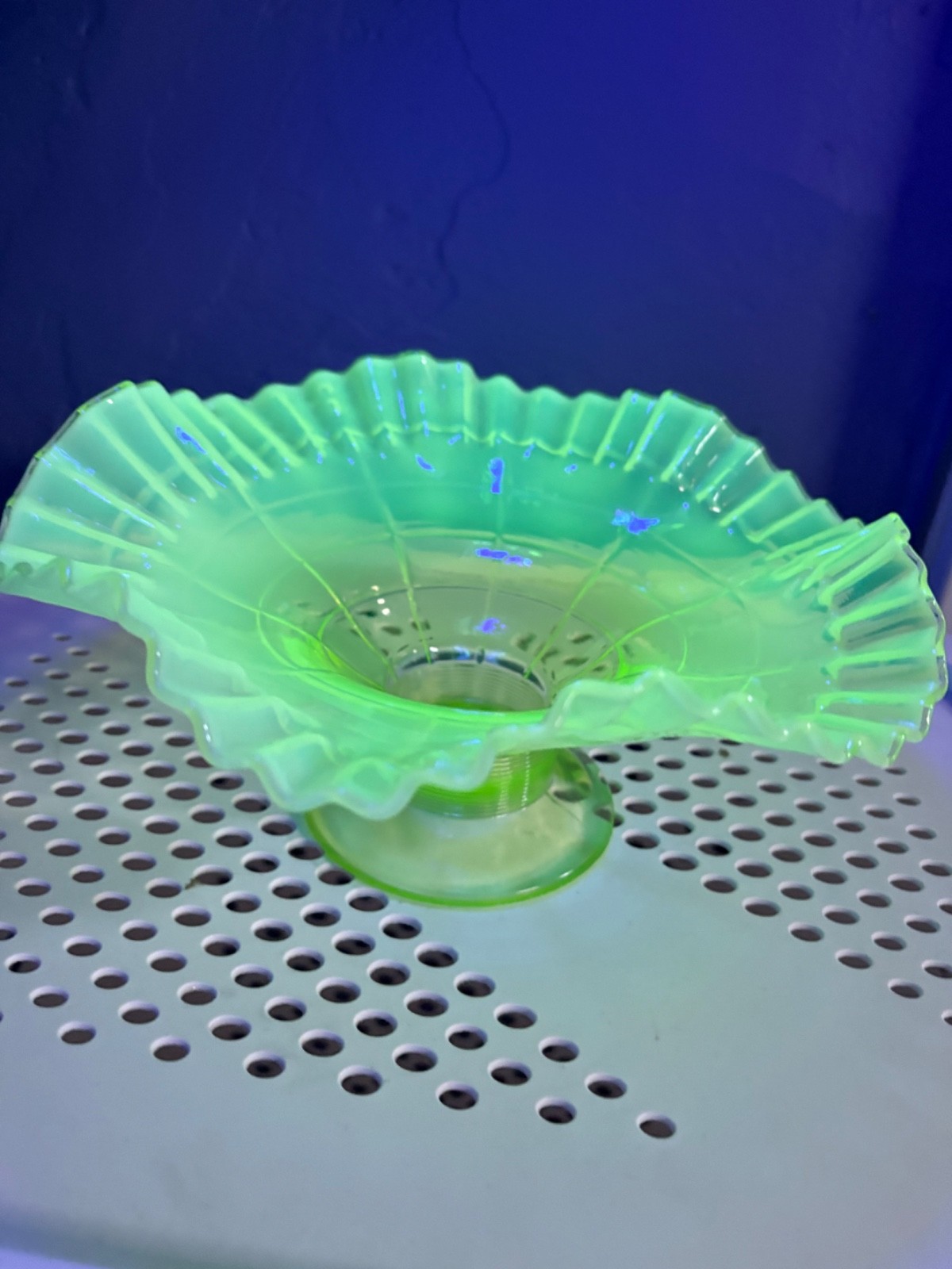 EAPG Jefferson Block Vaseline Opalescent Glass Pedestal Bowl Uranium Ruffled EAPG Jefferson Block Vaseline Opalescent Glass Pedestal Bowl Uranium Ruffled