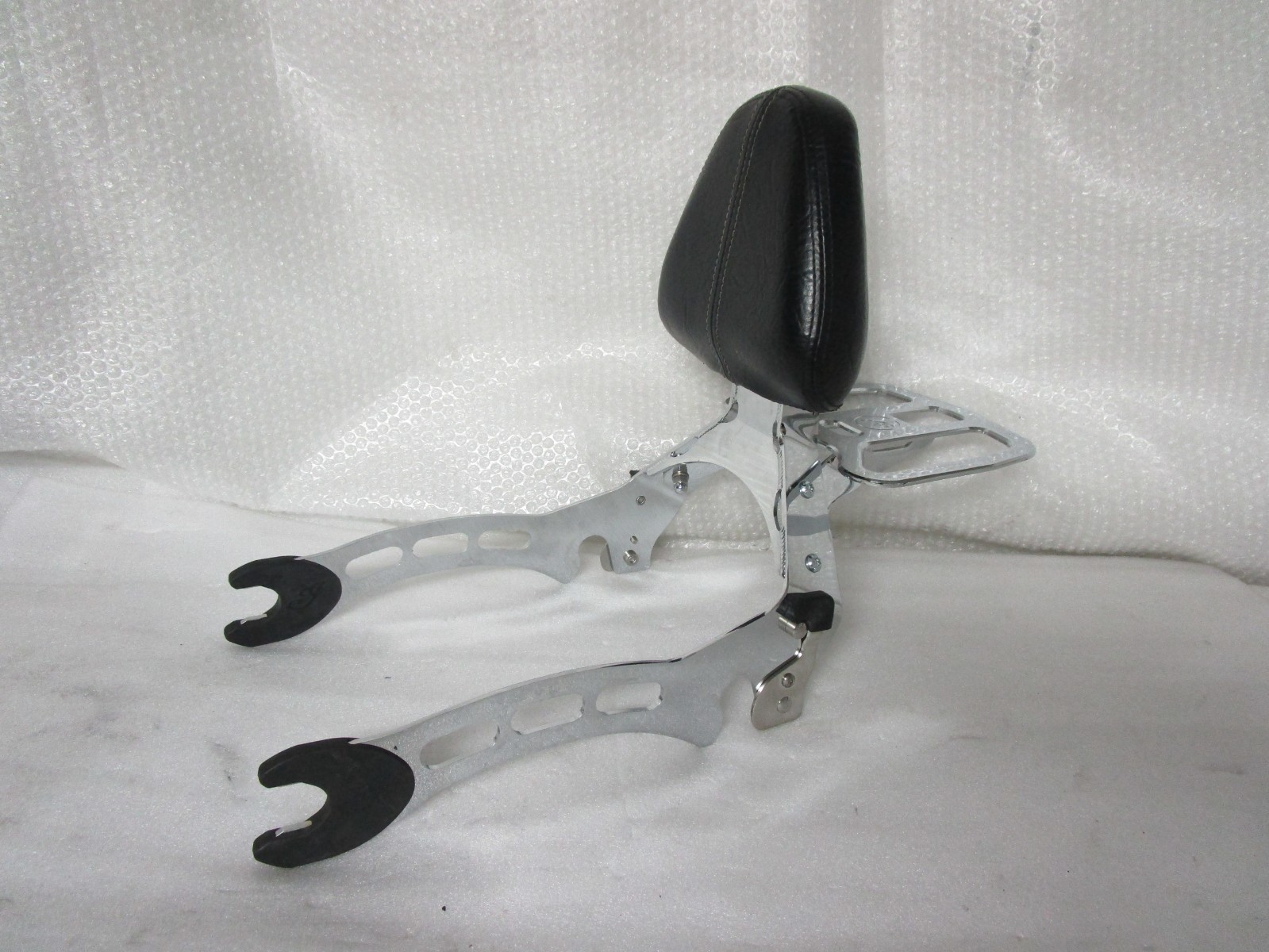 15-24 Indian Scout / Scout Sixty Quick Release Backrest w/ Luggage Rack OEM