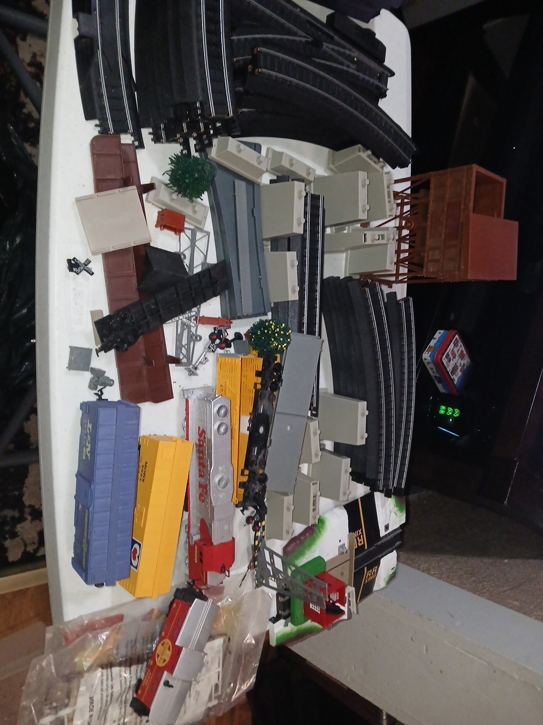 Vintage Life-Like Train set Lot Untested