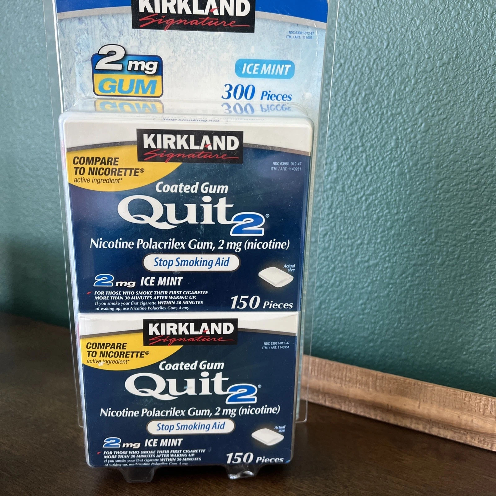Kirkland Signature Quit Ice Mint Gum 2 mg, 300 Pieces Exp 2/27 