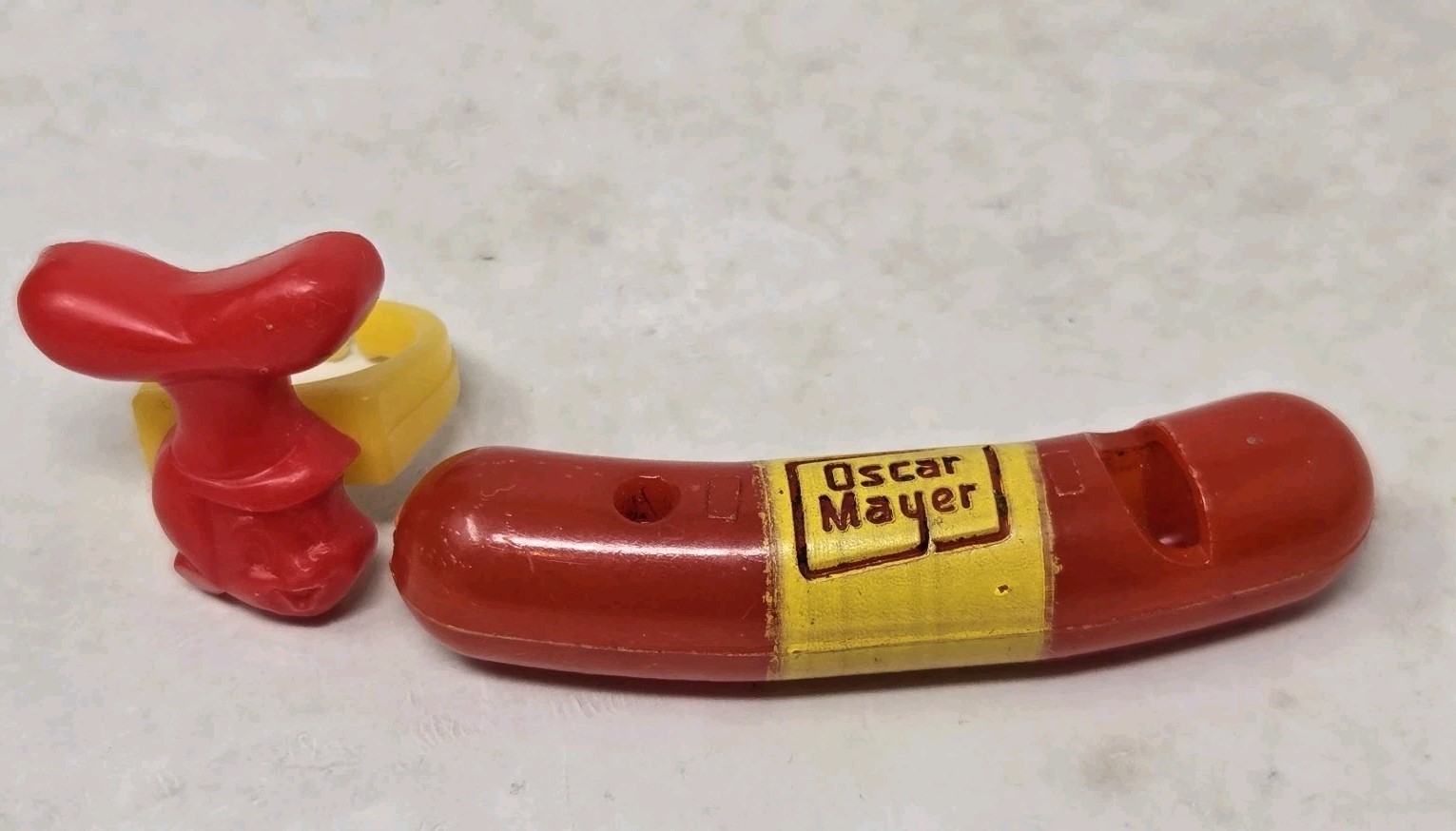 Vintage Oscar Mayer Wiener Whistles Little Oscar Ring Set 60’s Kids Toy Vintage Oscar Mayer Wiener Whistles Little Oscar Ring Set 60’s Kids Toy
