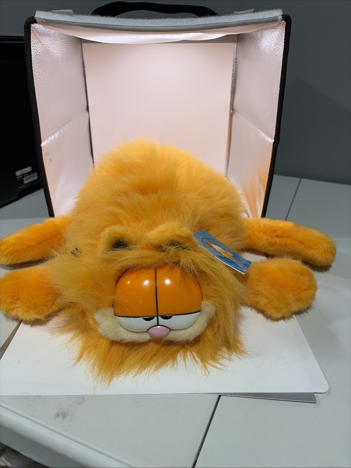Vintage 1978/1981 Dakin Plush Garfield Blow Out Fluffy Fuzzy Long Hair Plush. Vintage 1978/1981 Dakin Plush Garfield Blow Out Fluffy Fuzzy Long Hair Plush.