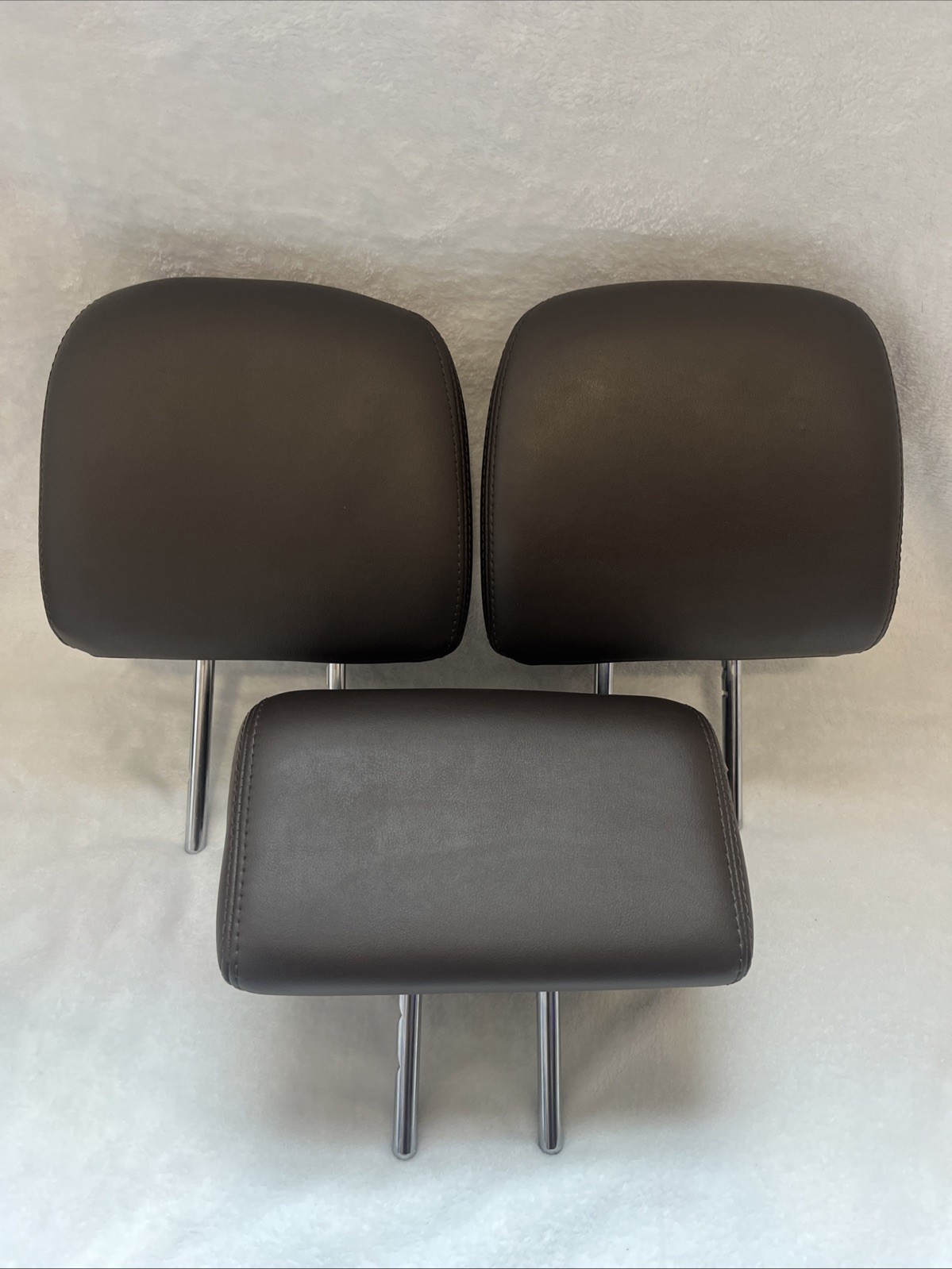 13-17 INFINITI JX35 QX60 REAR 2ND ROW HEADREST SET COMPLETE BROWN LEATHER OEM 13-17 INFINITI JX35 QX60 REAR 2ND ROW HEADREST SET COMPLETE BROWN LEATHER OEM