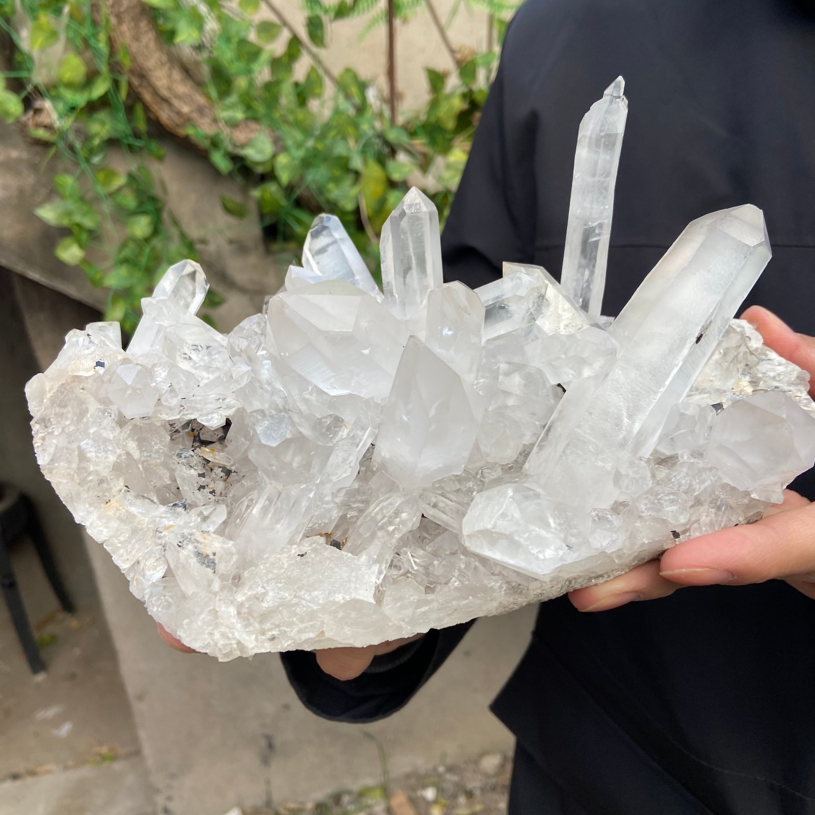 4.1LB  A++Large Natural clear white Crystal Himalayan quartz cluster /mineralsls