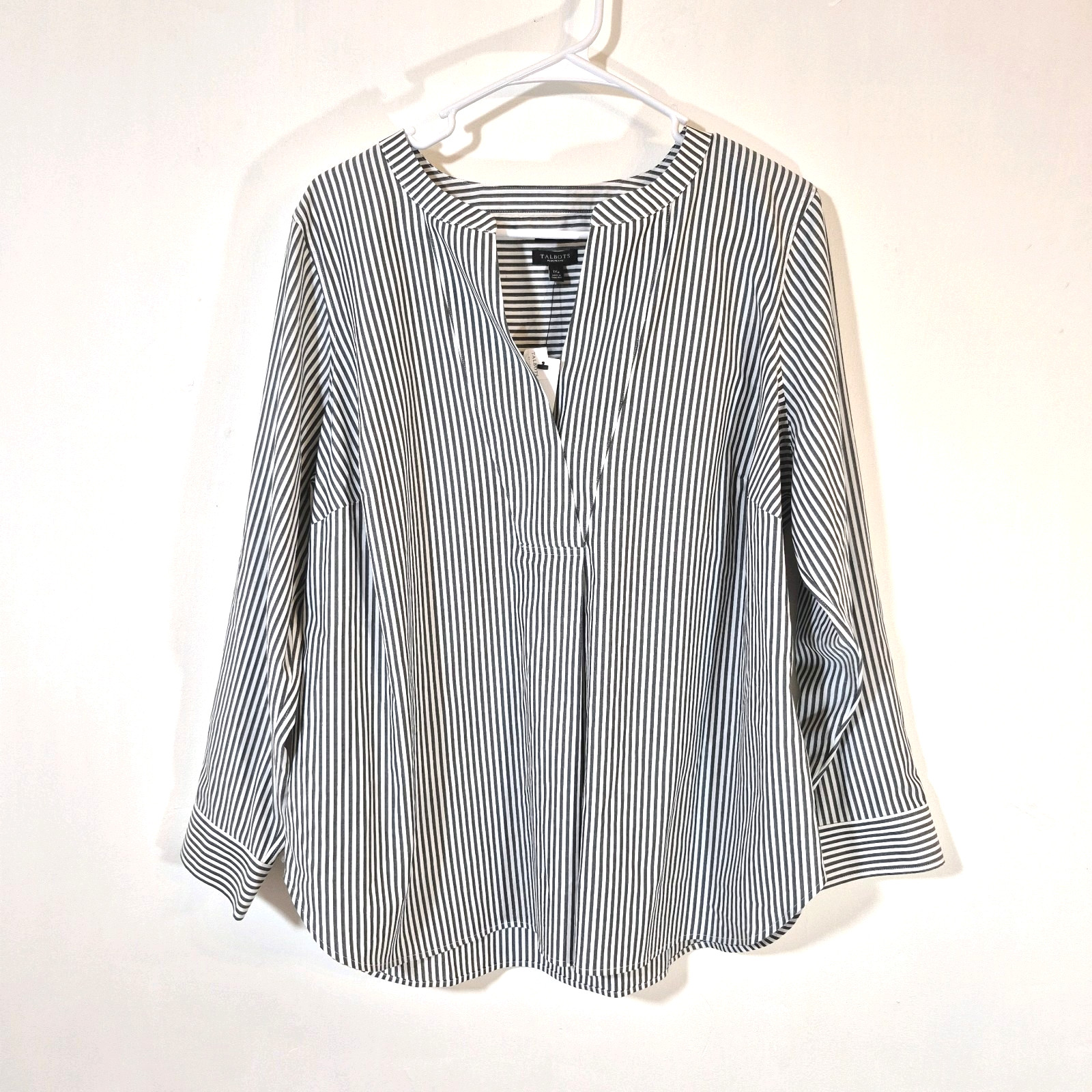 Talbots NWT Womens Non-Iron Top Popover Shirt Size 1X Petite Striped Black White Talbots NWT Womens Non-Iron Top Popover Shirt Size 1X Petite Striped Black White