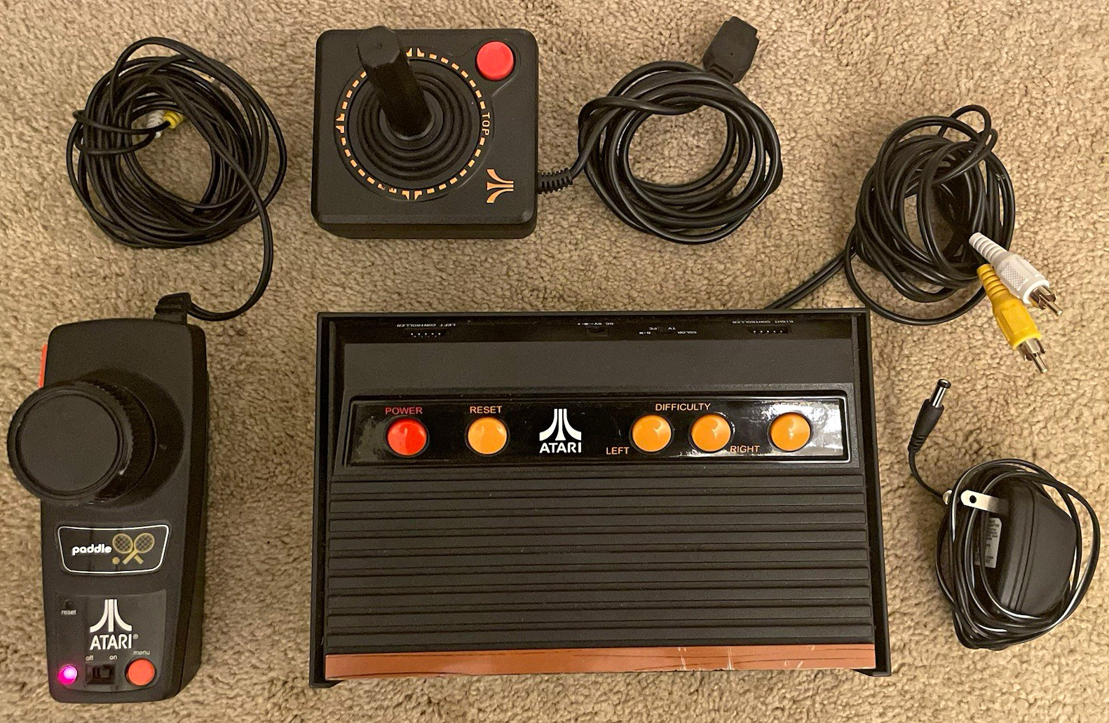 vintage rare atari (everything works) vintage rare atari (everything works)