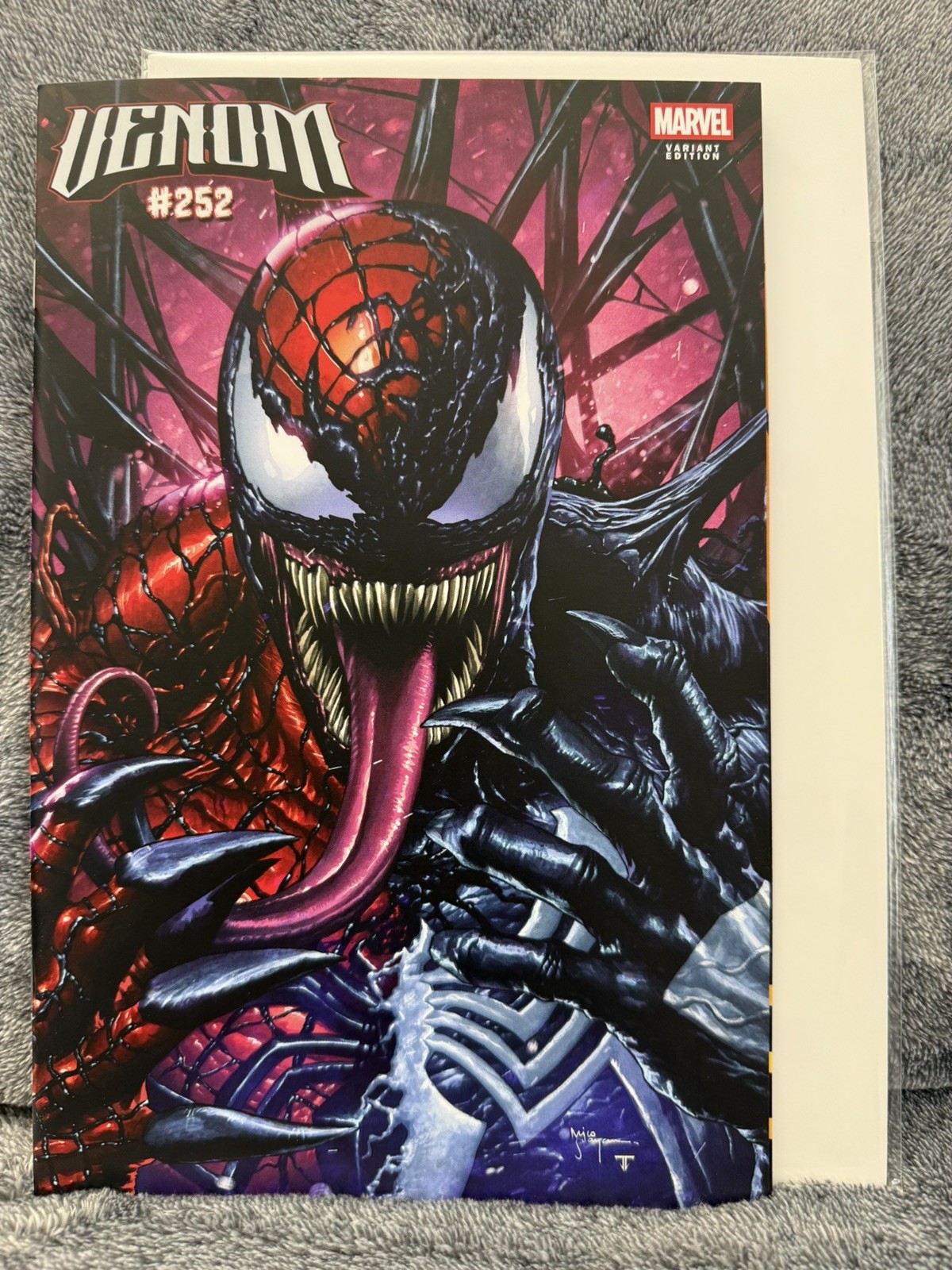 💥💥 VENOM #252 MICO SUAYAN LIMITED TO 1600 SINGAPORE CON EXCLUSIVE NM💥💥