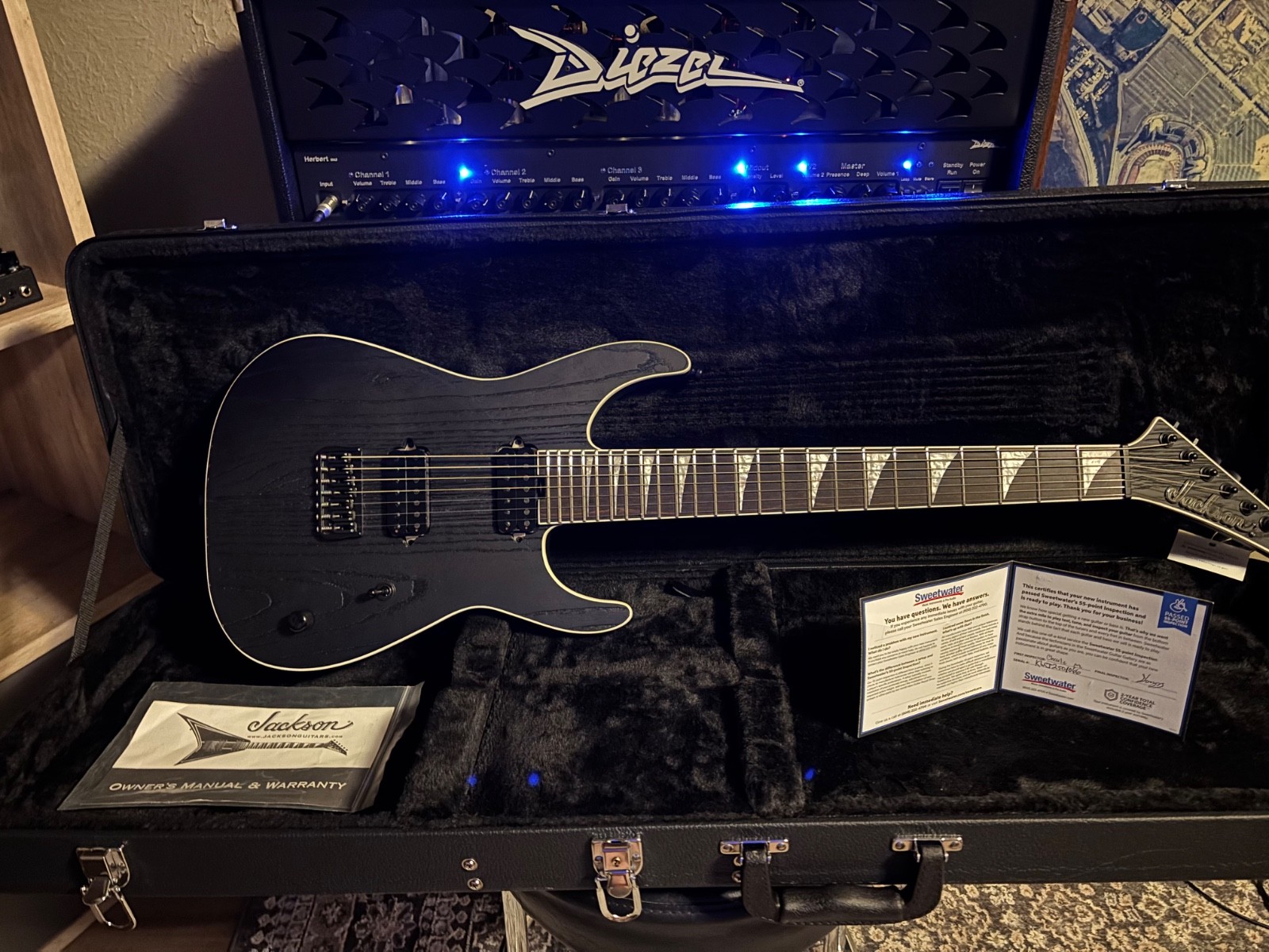 Jackson Soloist Jeff Loomis SL7 - Bare Knuckle Ragnarock Pickups Case New Jackson Soloist Jeff Loomis SL7 - Bare Knuckle Ragnarock Pickups Case New