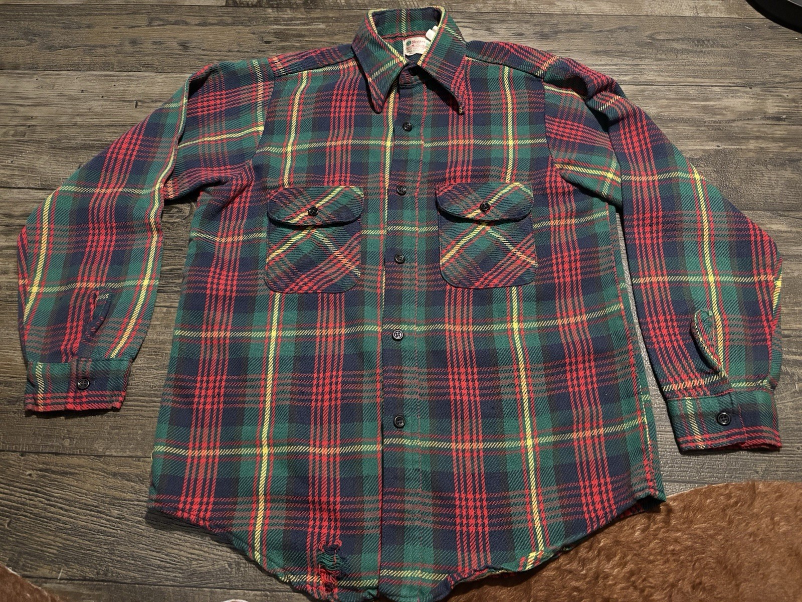 vintage 60s FIVE BROTHER GREEN RED BLUE PLAID FLANNEL MEN\'S BUTTON DOWN SHIRT SM vintage 60s FIVE BROTHER GREEN RED BLUE PLAID FLANNEL MEN\'S BUTTON DOWN SHIRT SM