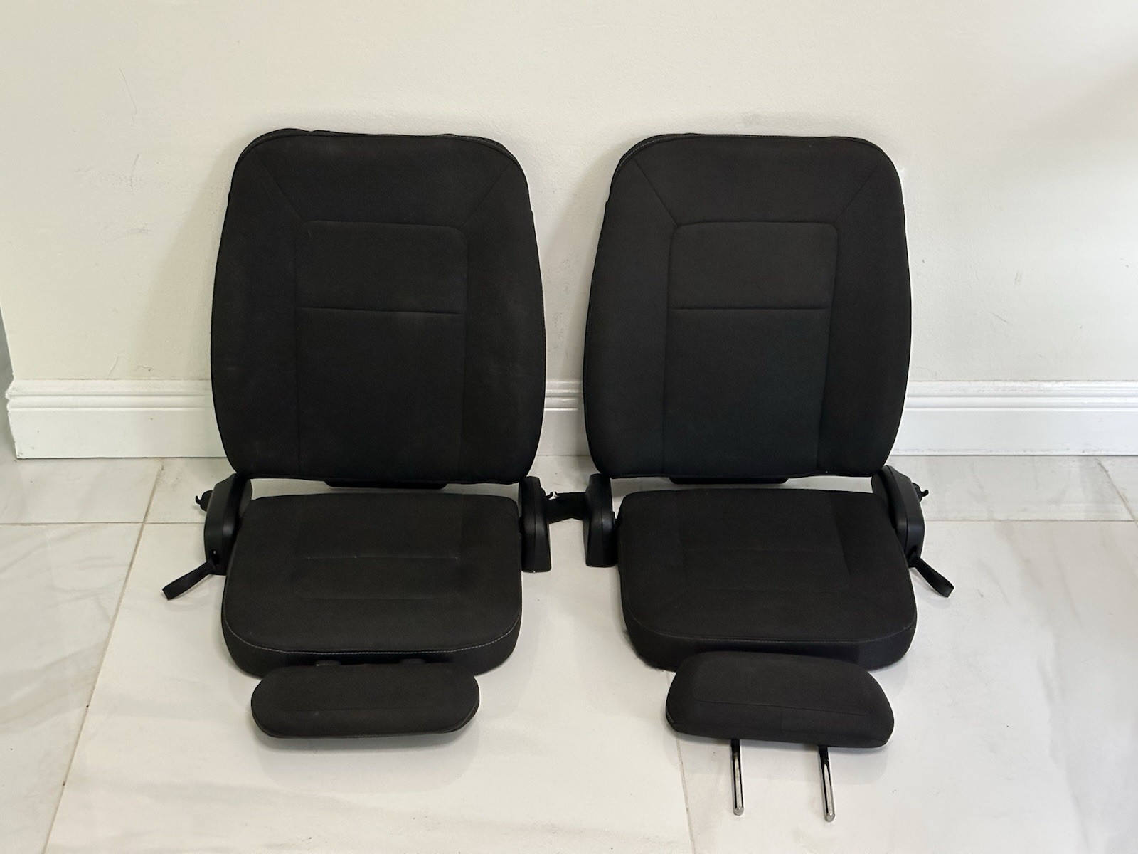 2015-2022 Chevy Colorado Crew Cab Rear Back Seat Folding Bench OEM Black Cloth 2015-2022 Chevy Colorado Crew Cab Rear Back Seat Folding Bench OEM Black Cloth