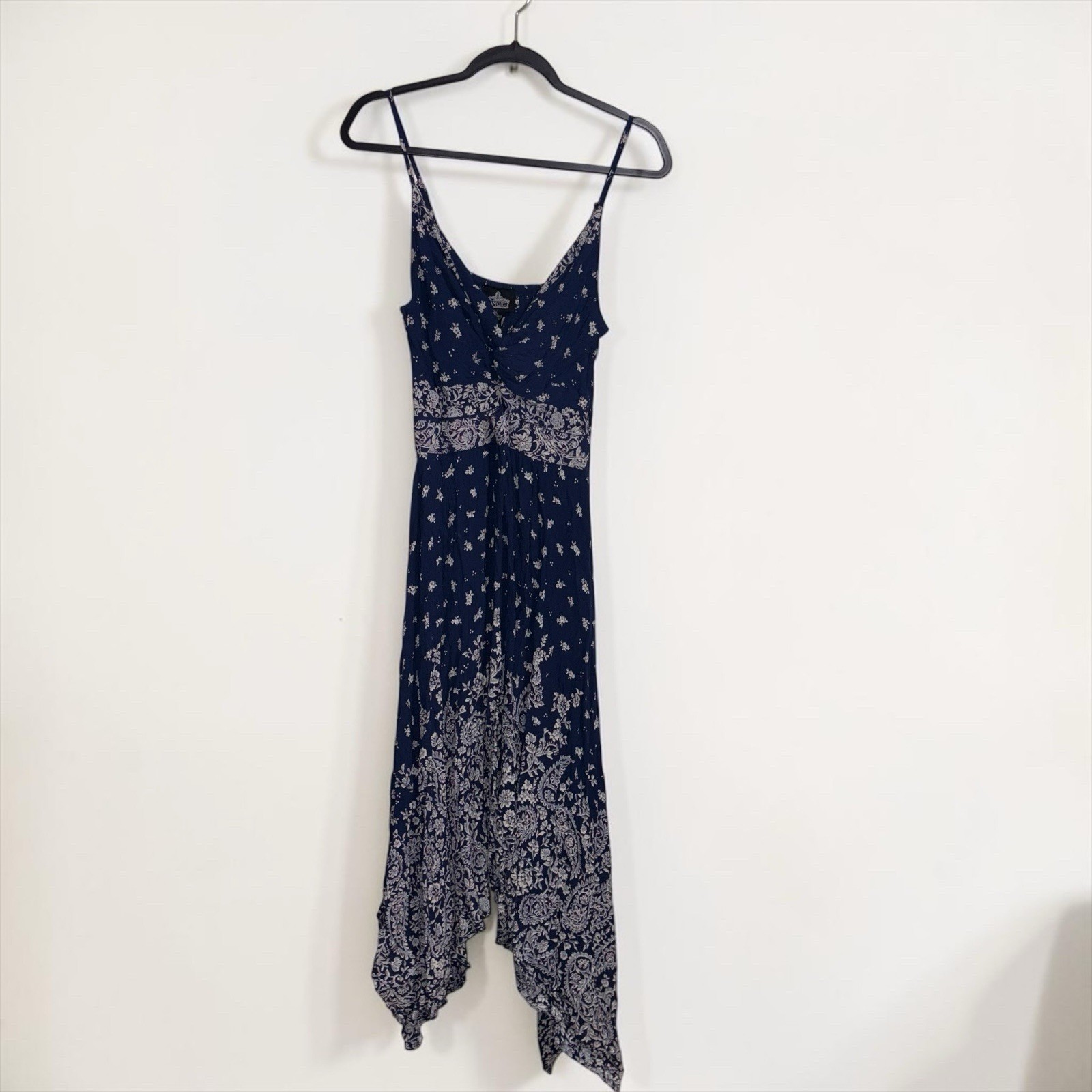 Angie Blue/White Floral A-Line Midi Dress Scoop Neck Sleeveless Rayon M Angie Blue/White Floral A-Line Midi Dress Scoop Neck Sleeveless Rayon M