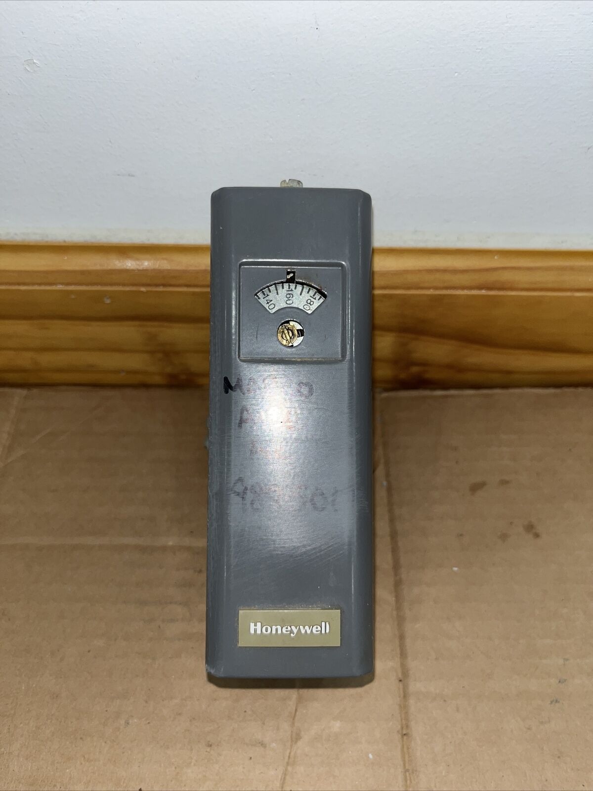 Honeywell L6006C1018 Aquastat Controller