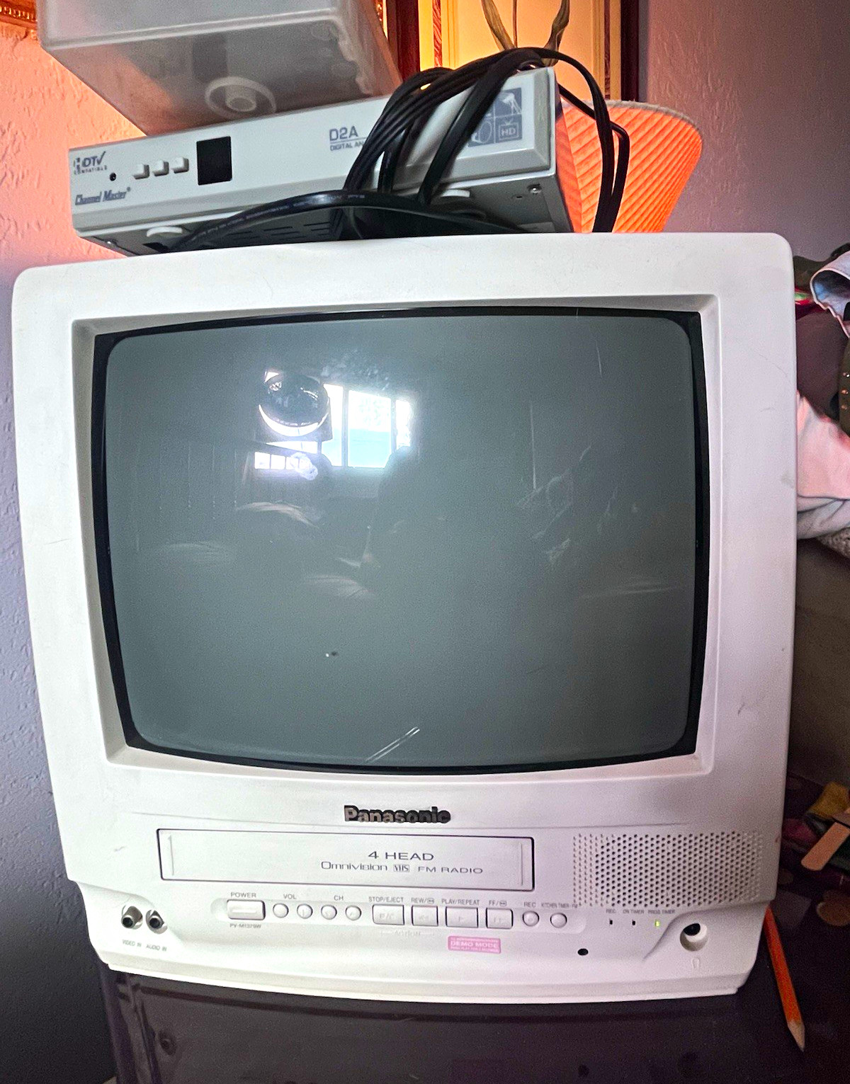 Panasonic PV-M1379W 13 Panasonic PV-M1379W 13