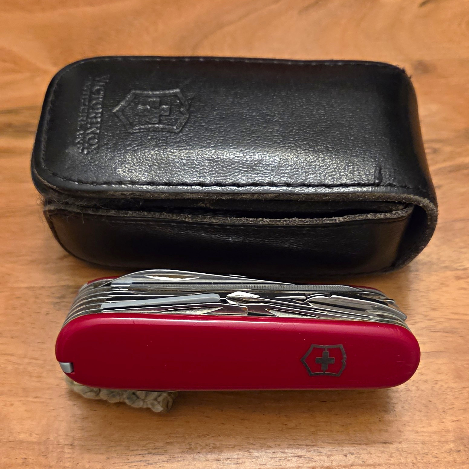 Victorinox Swiss Army Knife SwissChamp Survival 