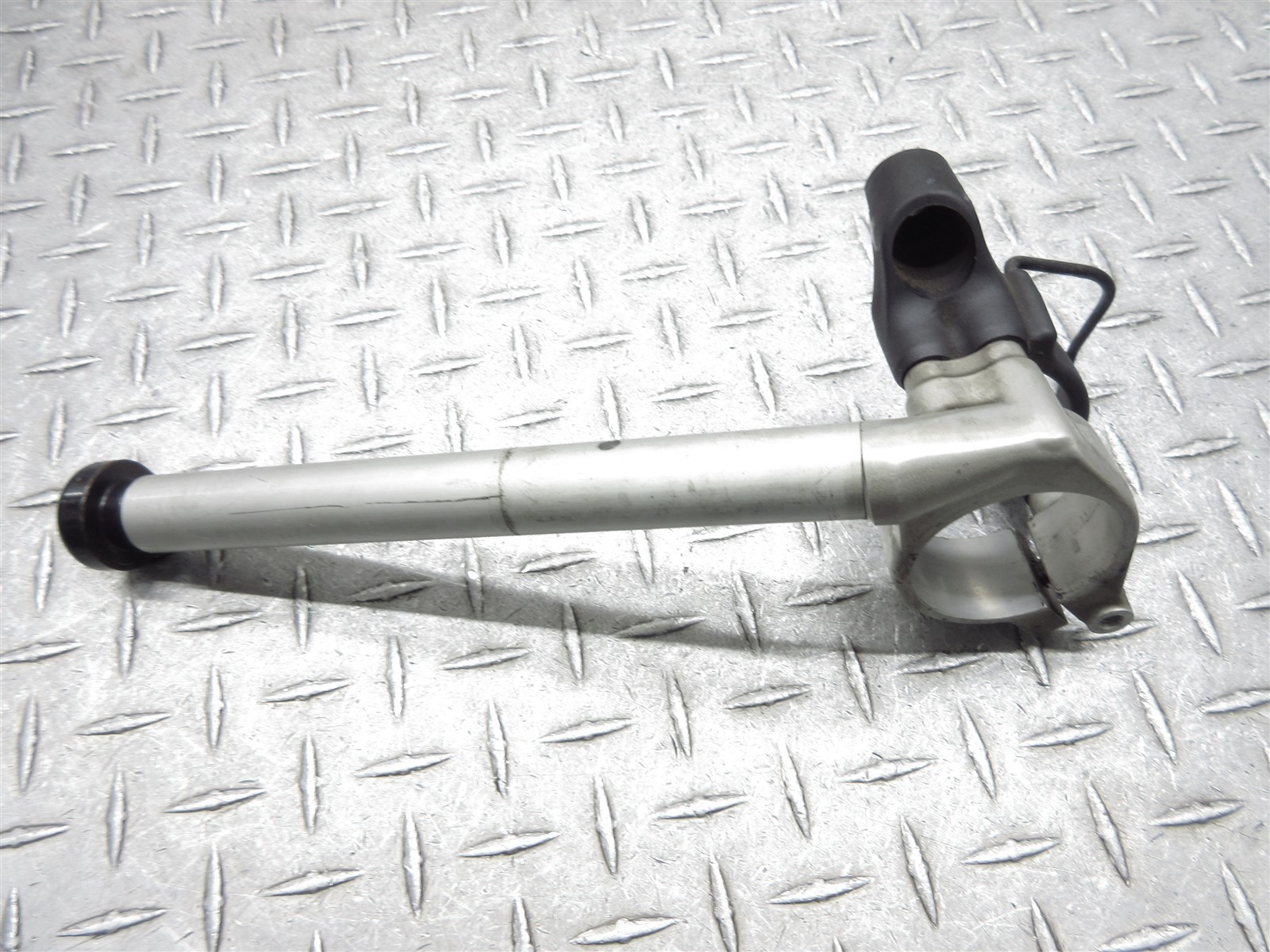 2005 04-06 Yamaha YZFR1 R1 Left Handlebar Clip On Handle Bar Assembly