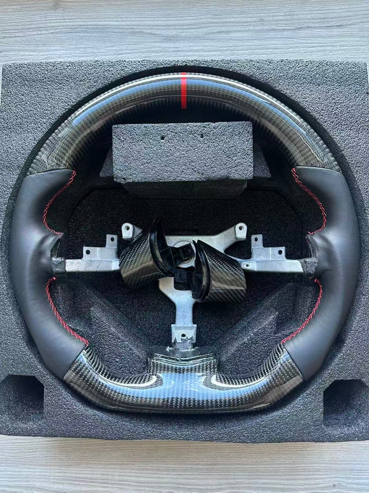 Carbon Fiber Steering Wheel for 2005-2013 C6 Corvette Base