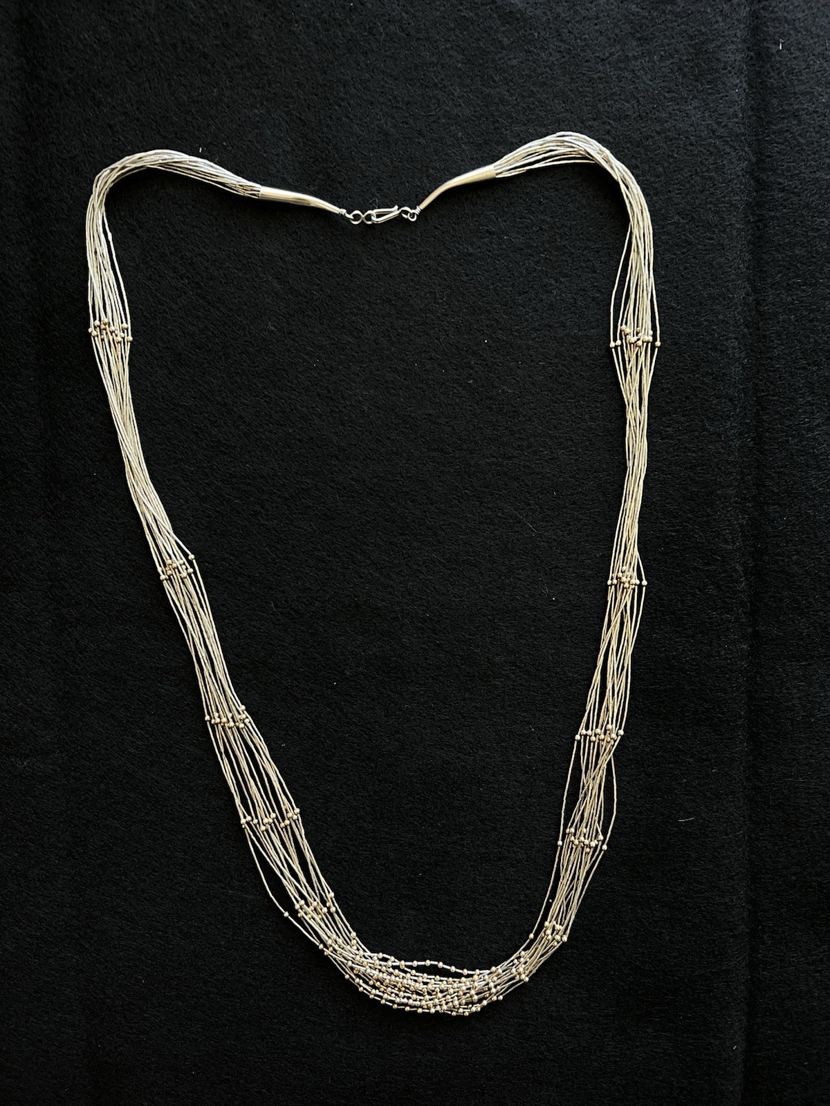 Vintage Navajo Liquid Sterling 925 Silver with Gold Beaded Accent Necklace Vintage Navajo Liquid Sterling 925 Silver with Gold Beaded Accent Necklace