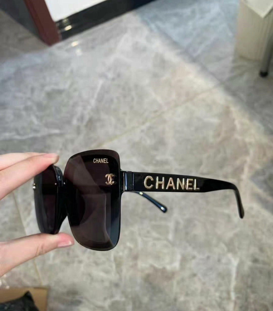 CHANEL Black Square Oversized Women\'s Sunglasses New
