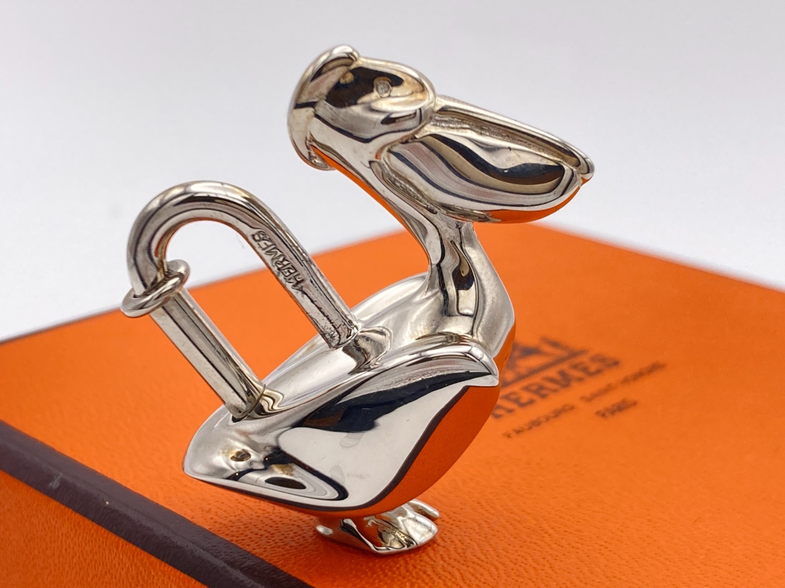 HERMES Cadena Padlock Pelican 1992 Silver Lock Bag Charm Pendant 34.8g HERMES Cadena Padlock Pelican 1992 Silver Lock Bag Charm Pendant 34.8g