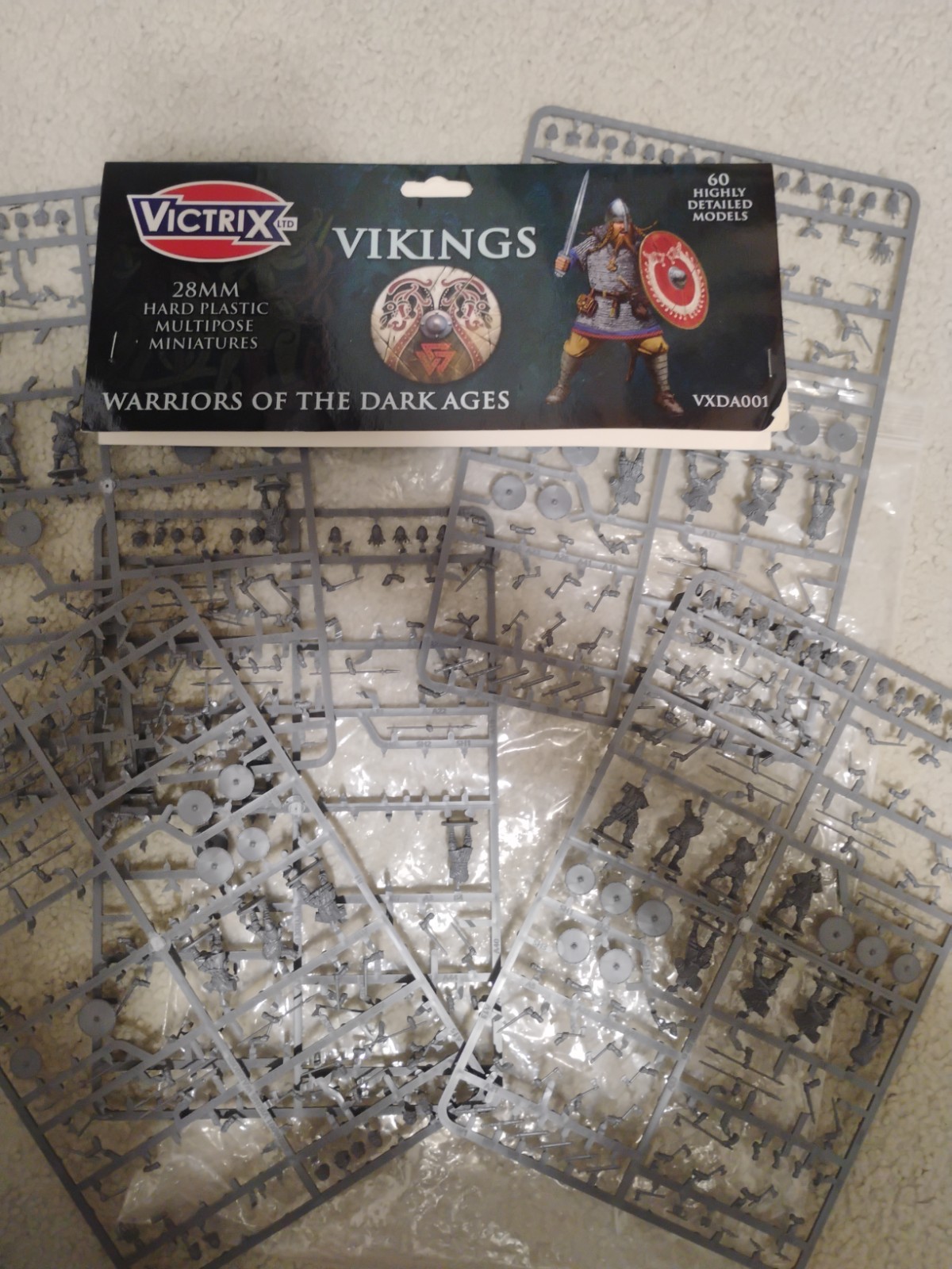 Victrix Vikings VXDA001 Incomplete 5 Sprues 28 Miniatures Total Extra Bits D&D