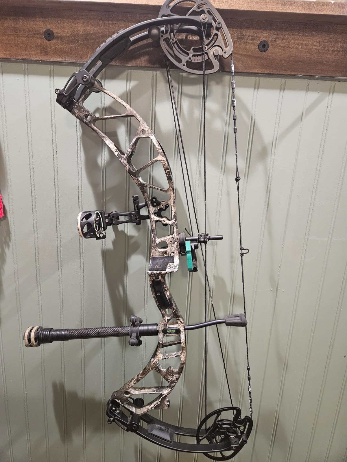 Used Xpedition MX-16 Compound Bow