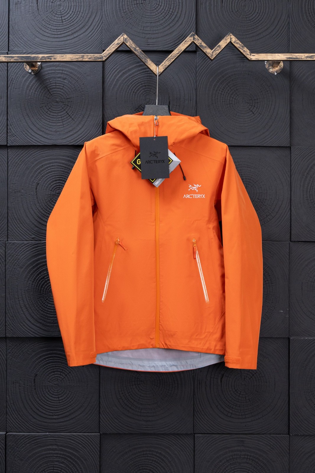 Fashion ARC Beta LT Coat Waterproof Camping Outdoor Orange Travel Jackets