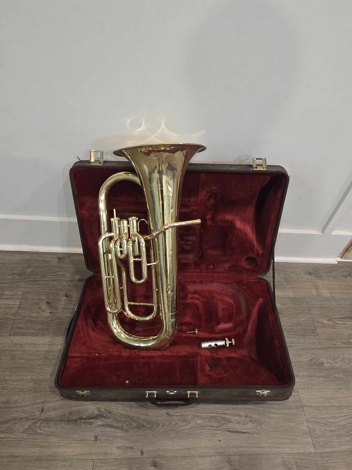 Yamaha YEP-201 Euphonium w Case Parts or Repair Ships Free No Mouthpiece Yamaha YEP-201 Euphonium w Case Parts or Repair Ships Free No Mouthpiece