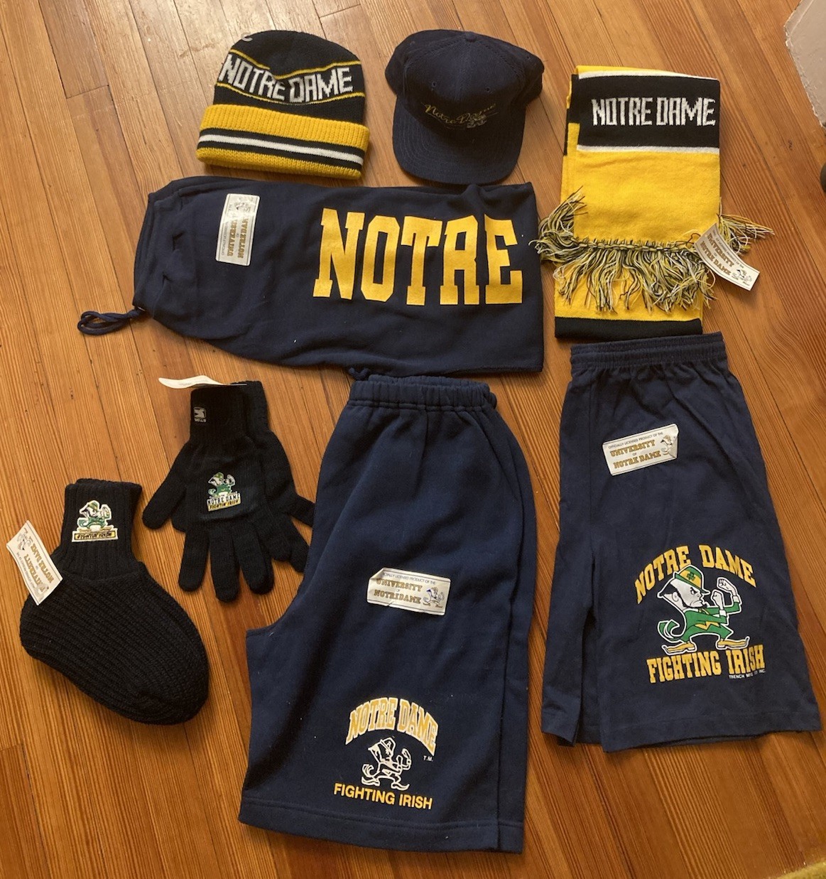 NEW USA VINTAGE RARE NOTRE DAME FIGHTING IRISH SHORTS pants hat scarf gusset NOS NEW USA VINTAGE RARE NOTRE DAME FIGHTING IRISH SHORTS pants hat scarf gusset NOS