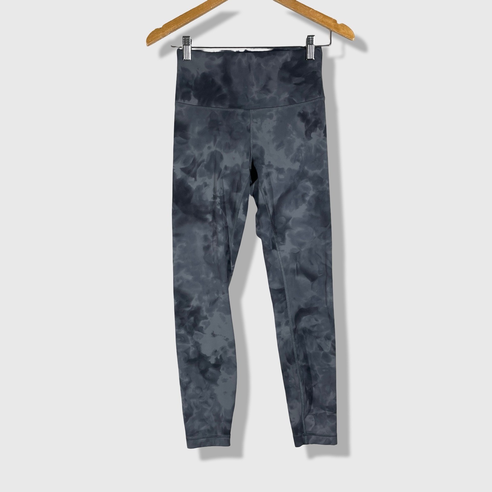 Lululemon Wunder Train High Rise Tight 25\ Lululemon Wunder Train High Rise Tight 25\