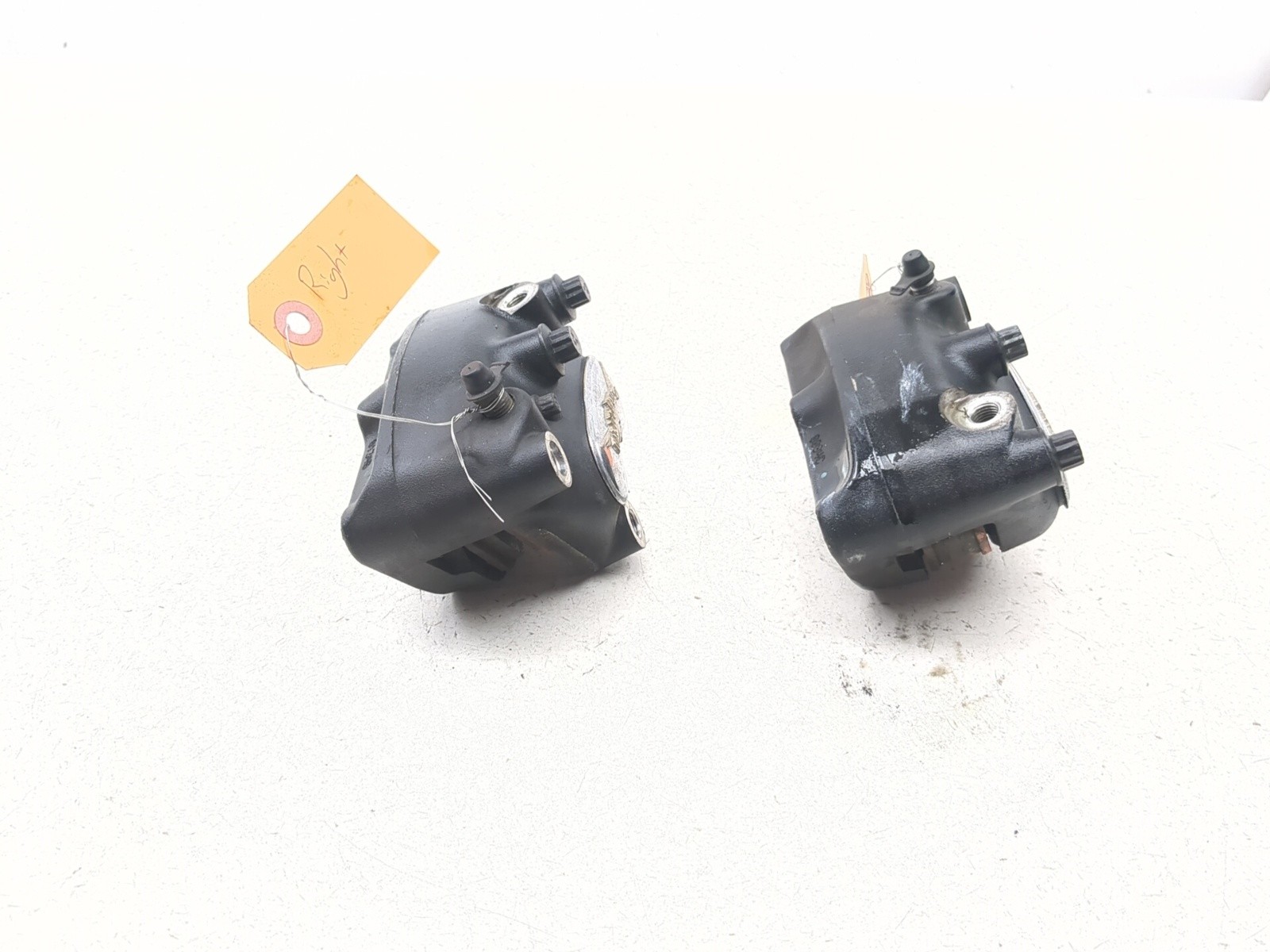 99-06 Harley HD FLHRI Road King Front Left Right Brake Caliper Set 44023-00