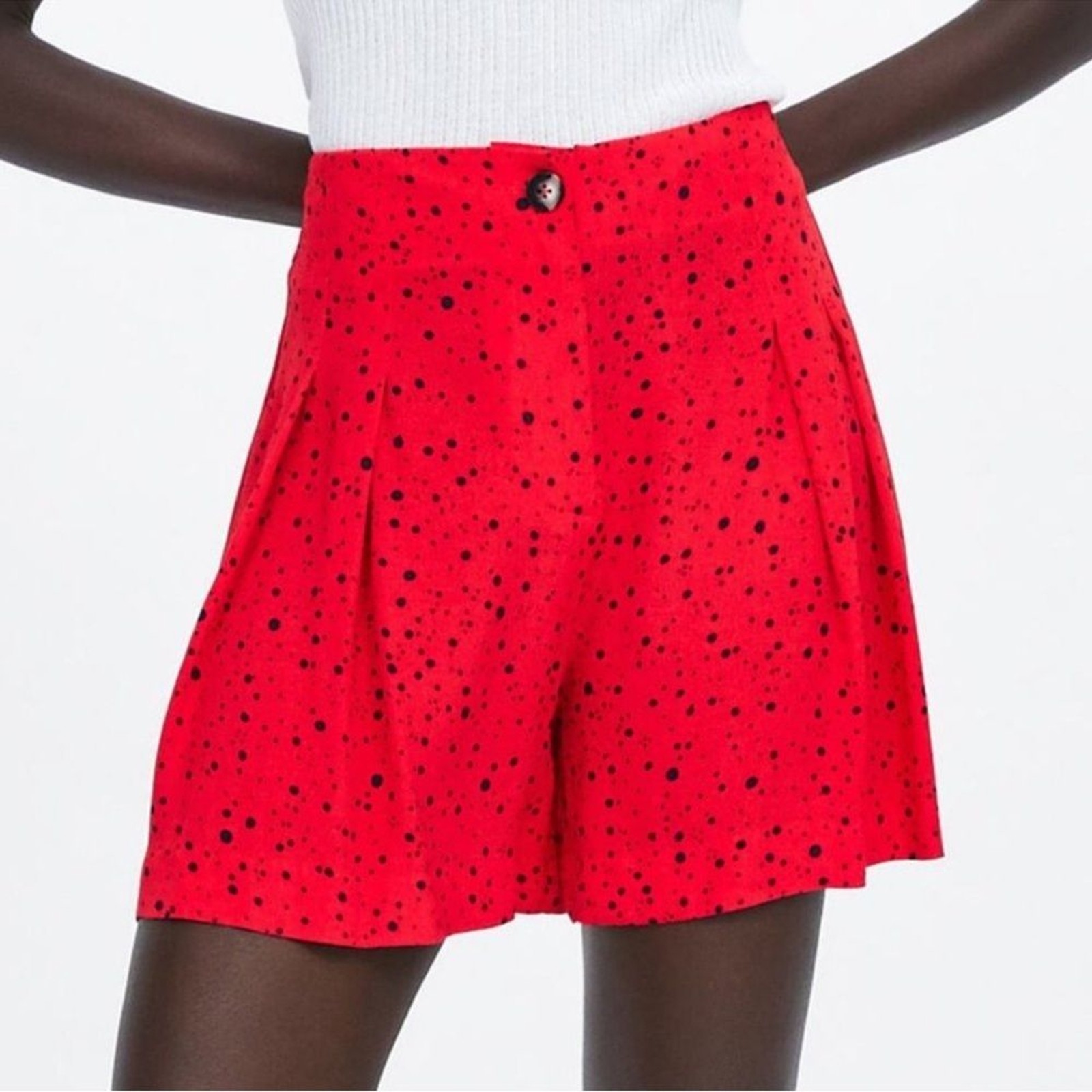 Zara Red and Black Patterned Shorts Zara Red and Black Patterned Shorts
